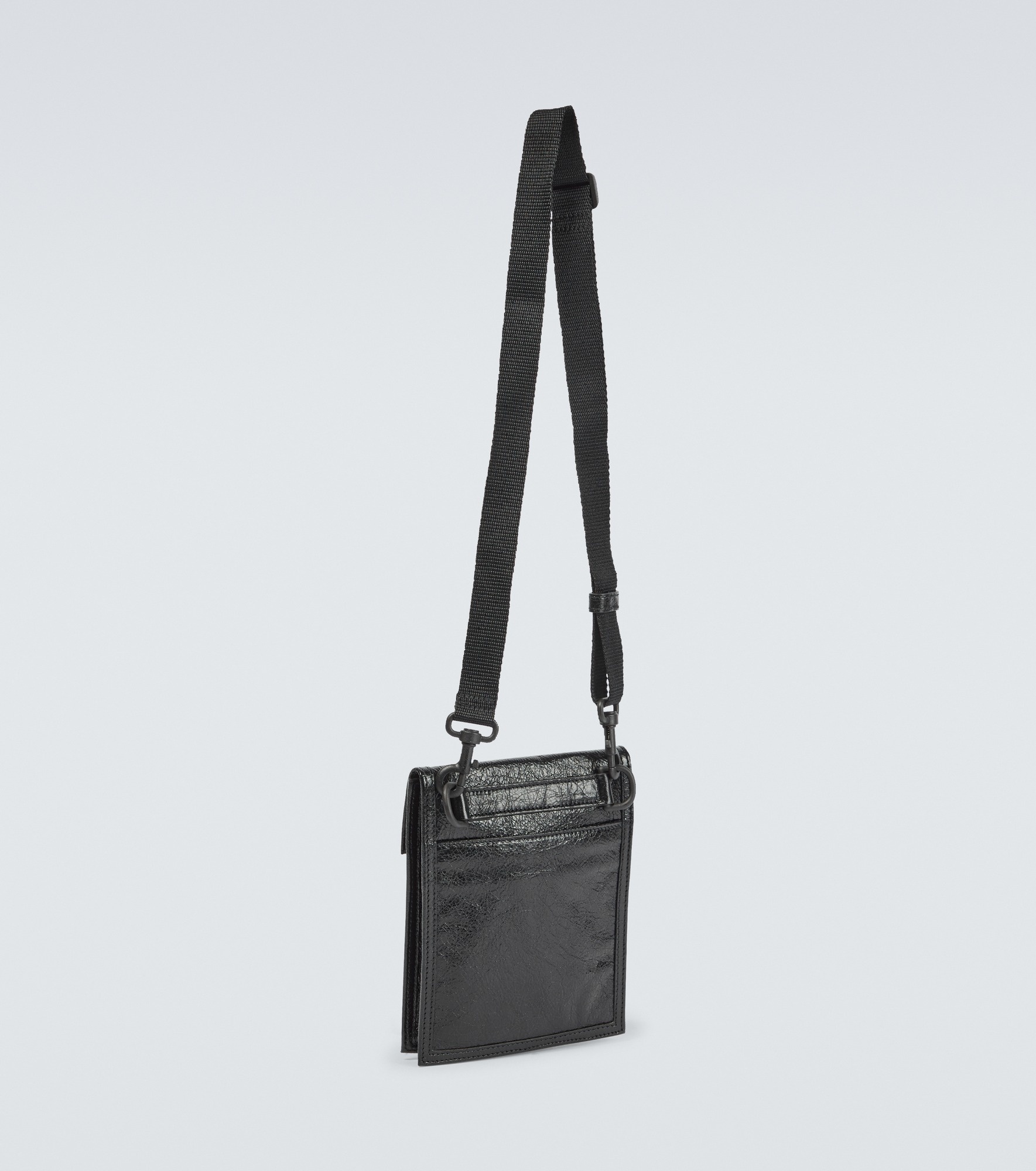 Explorer leather pouch with strap - 5