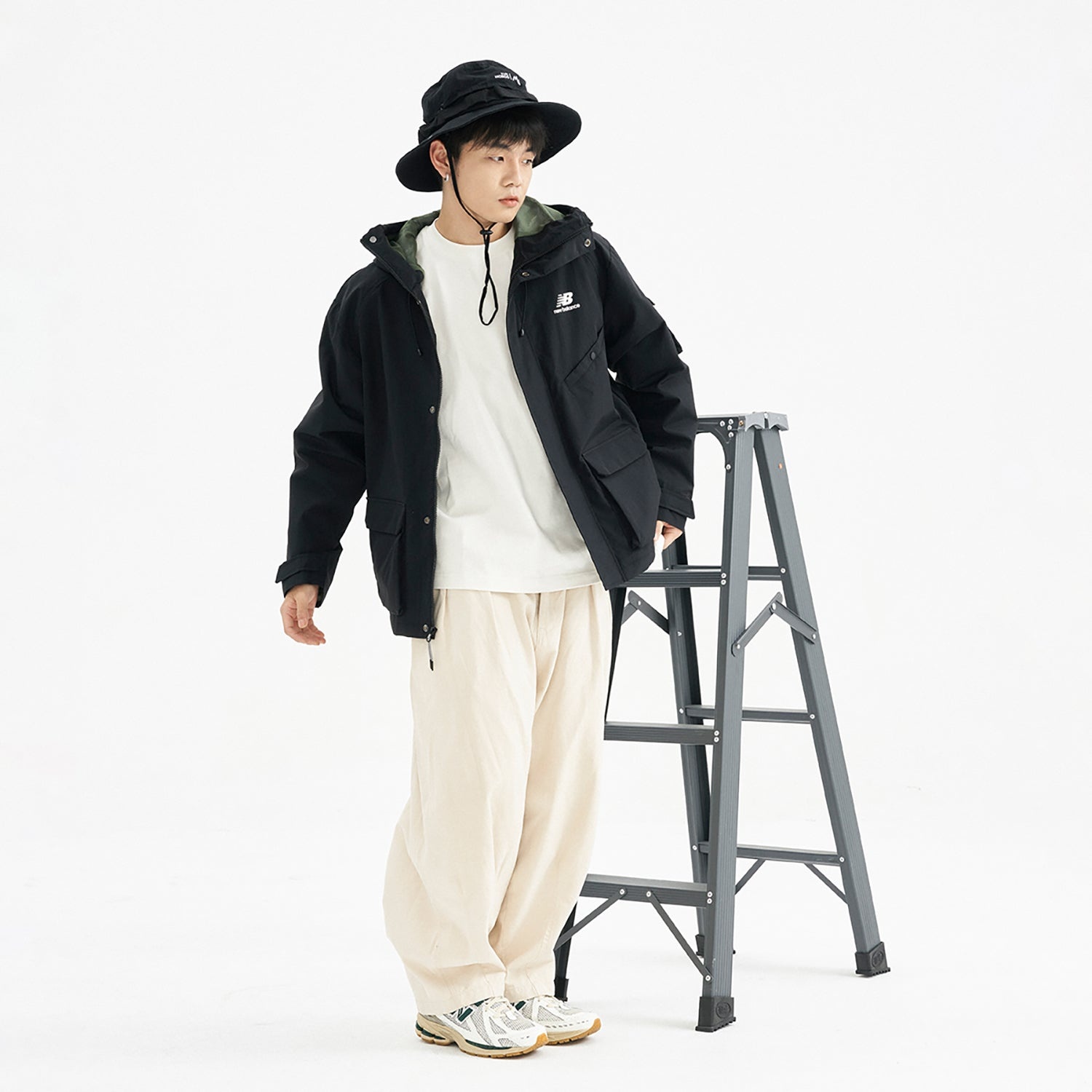 New Balance Logo Sportswear Hooded Jacket 'Black' AMJ31320-BK - 3
