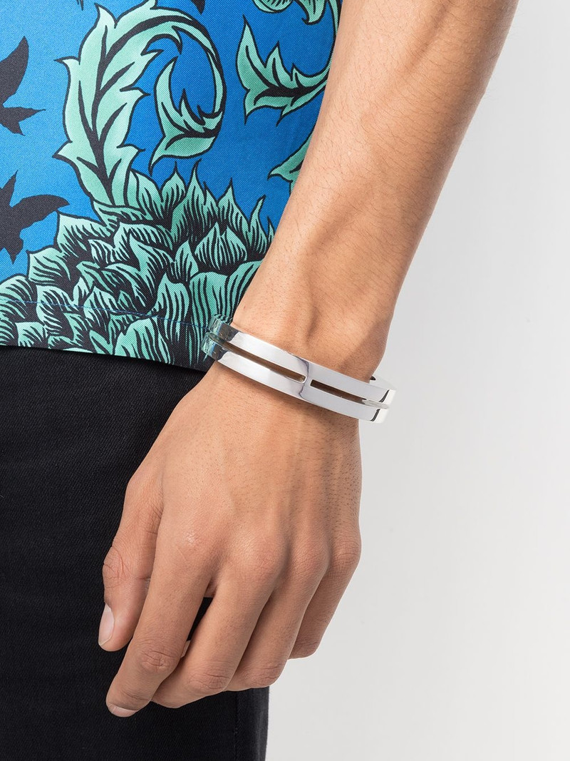 Parts of Four Crescent Crevice 15mm bracelet outlook