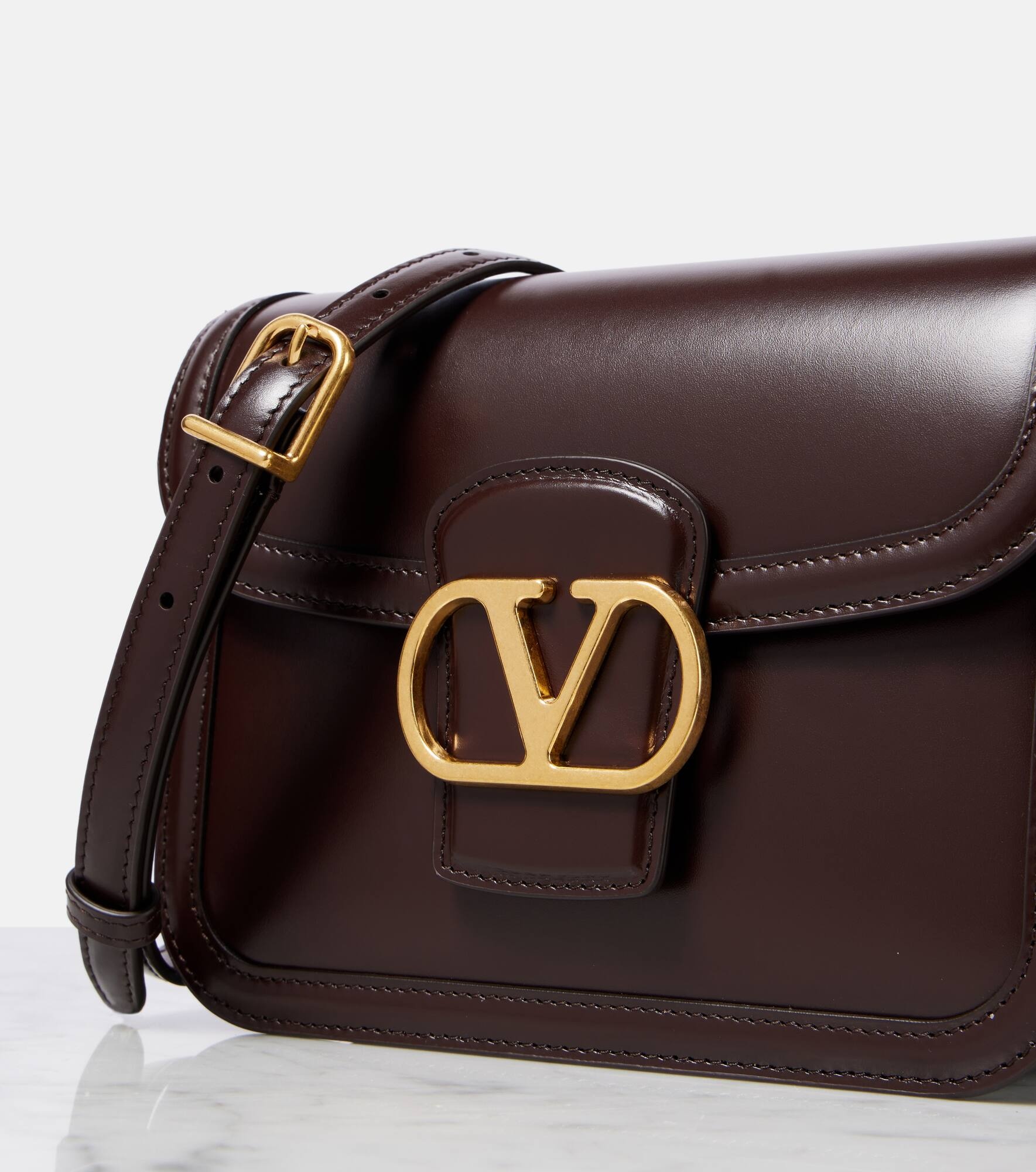 9TO5 VLogo leather shoulder bag - 6