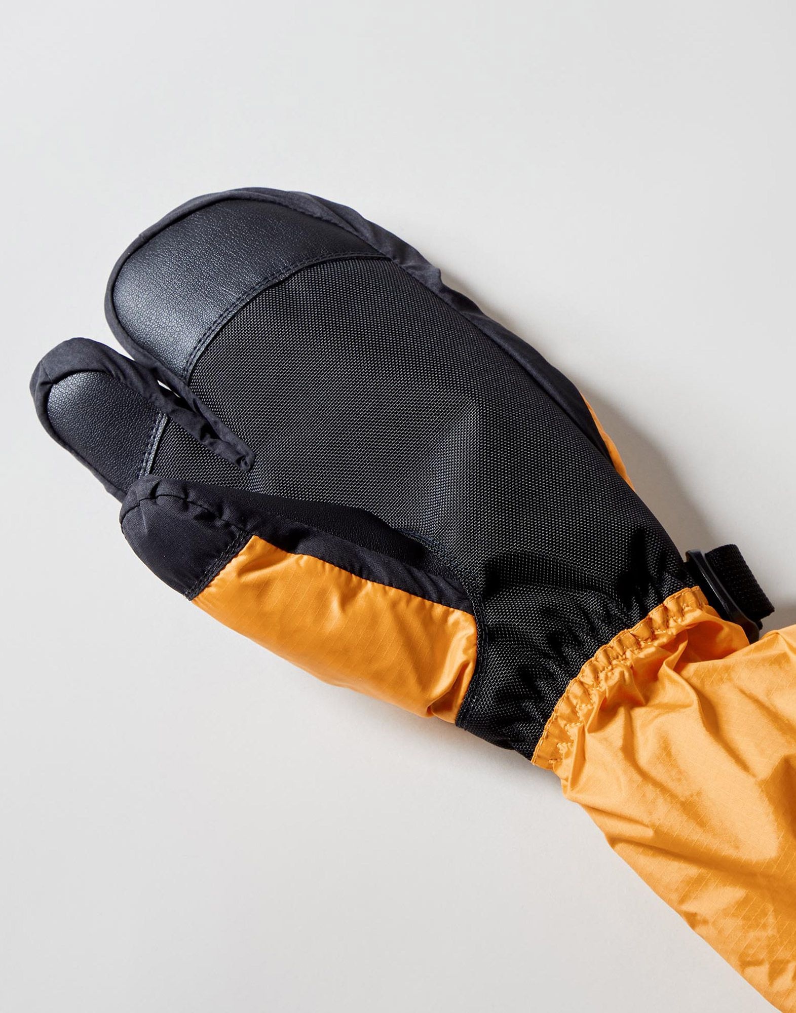 MM6 x TNF Tabi Expedition mitt gloves - 8