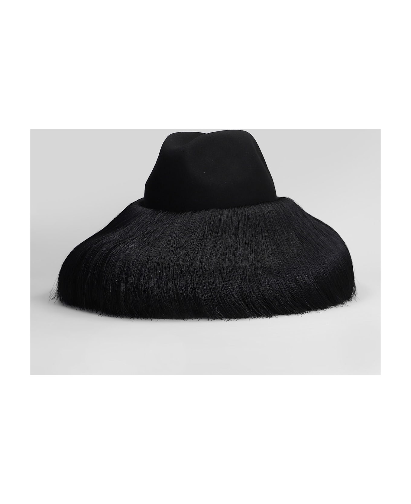Hats In Black Wool - 2