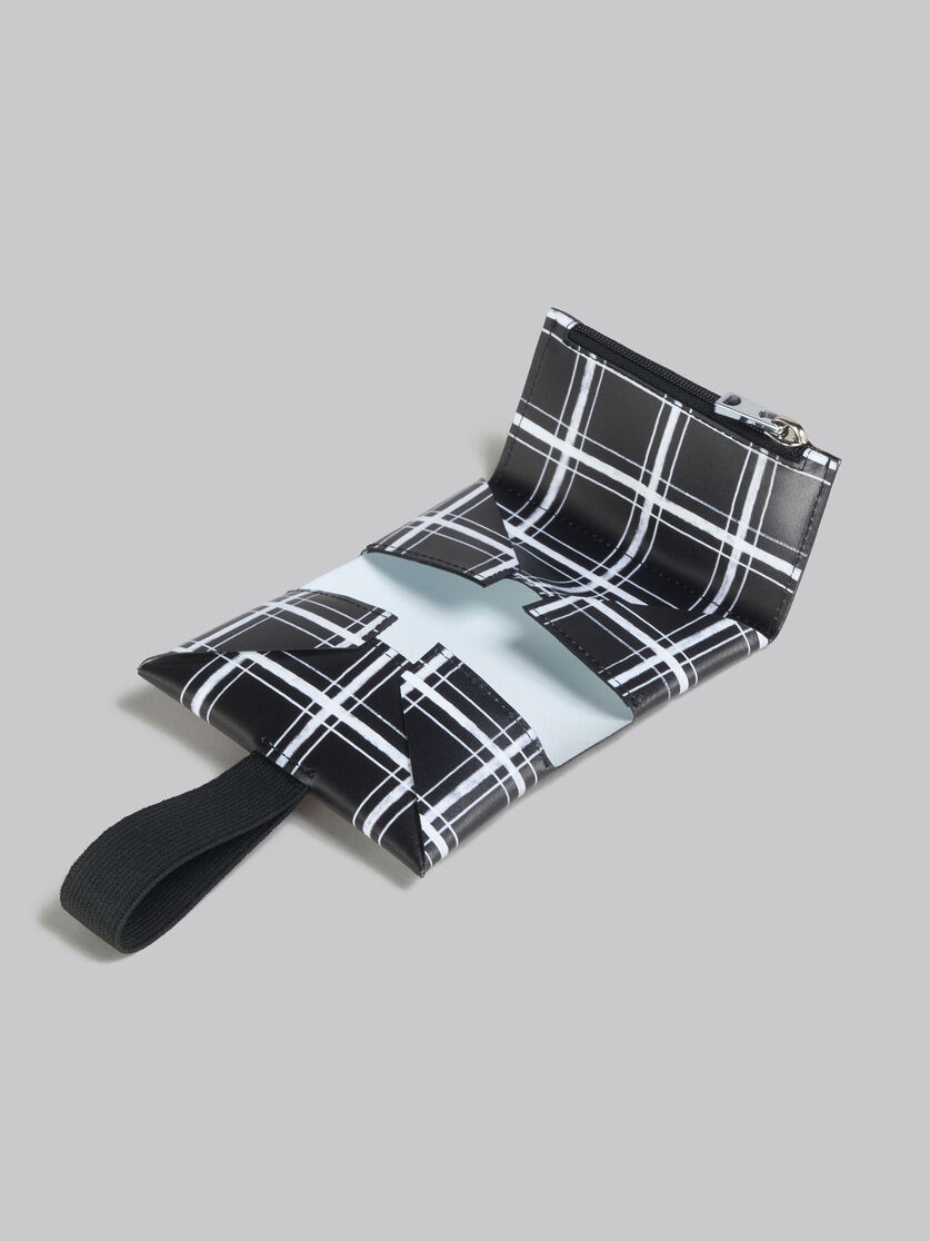 BLACK AND WHITE CHECKED WALLET - 5