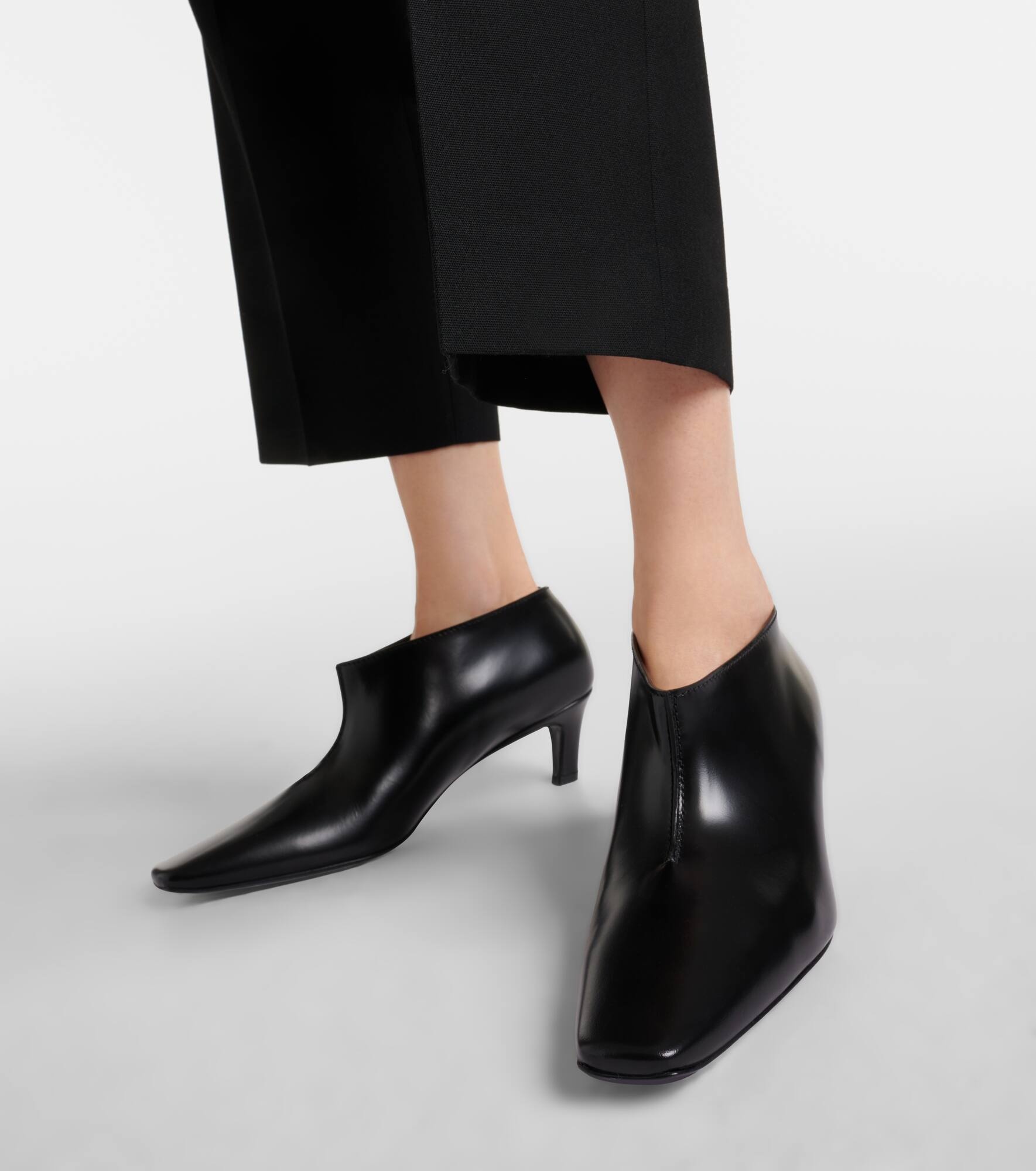 Wide Shaft leather ankle boots - 7