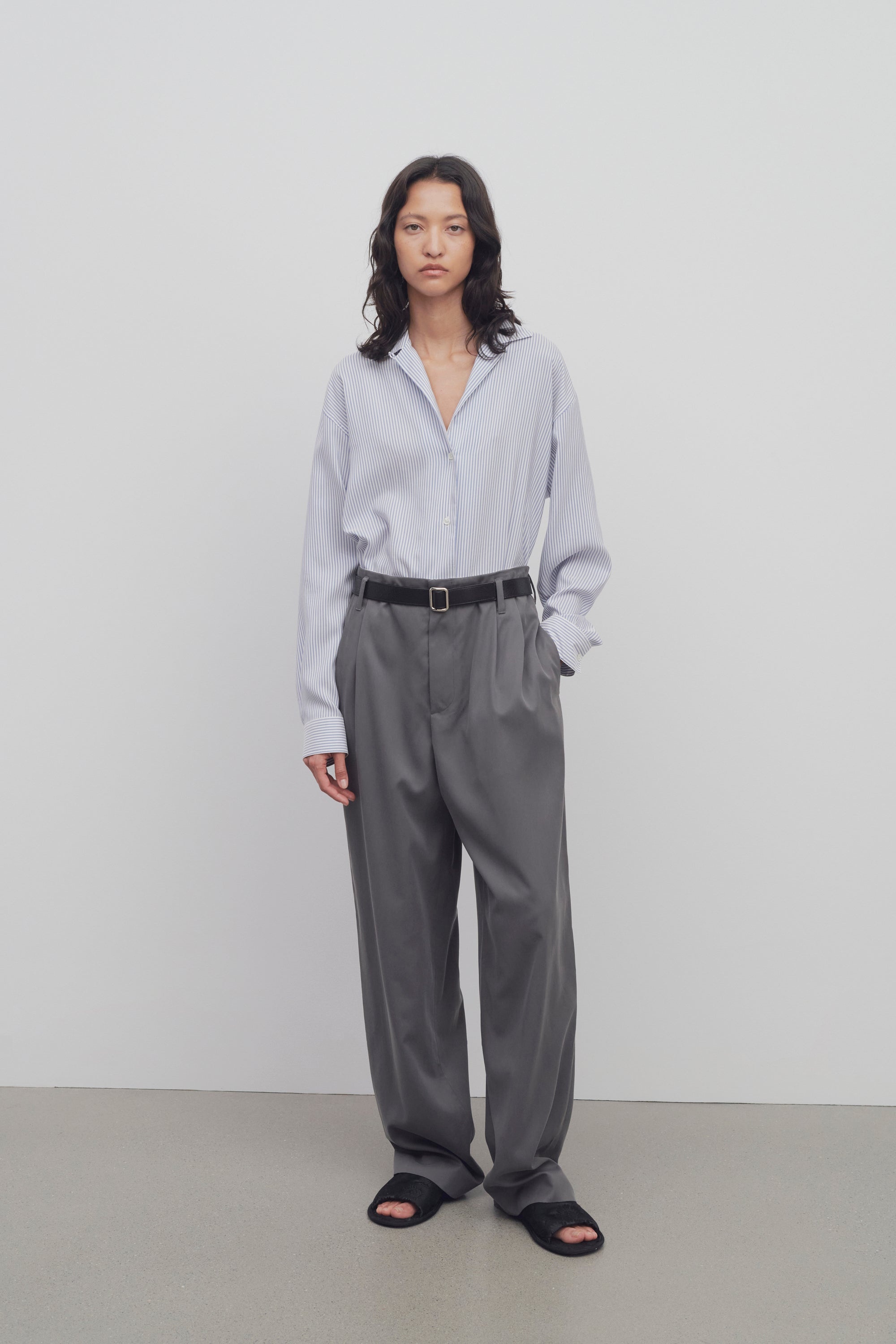 Lonan Pant in Silk - 3