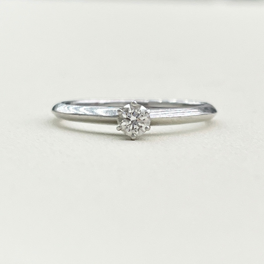 Tiffany - Tiffany & Co. 0.2 Carat Diamond Wedding Ring - 6