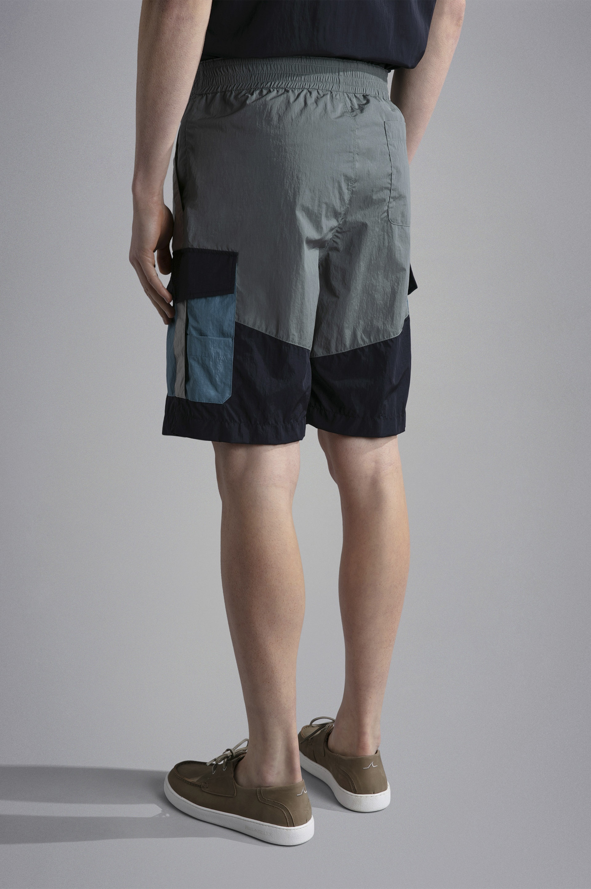 COLOR-BLOCK CRINKLE BERMUDA SHORTS - 3