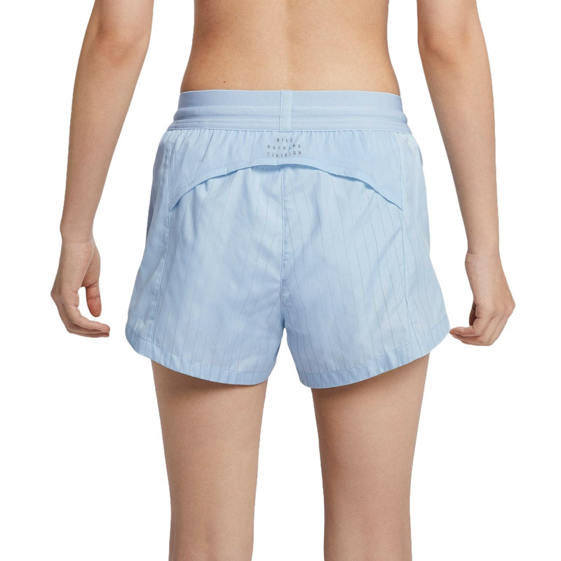 Nike (WMNS) Nike Running Division Mid Rise 3inch Shorts Asia Sizing 'Light Armory Blue' FN2716-440 outlook