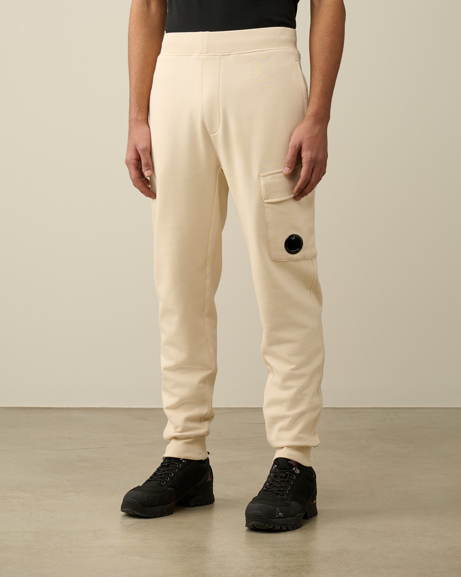 Diagonal Raised Fleece Cargo Sweatpants - 2