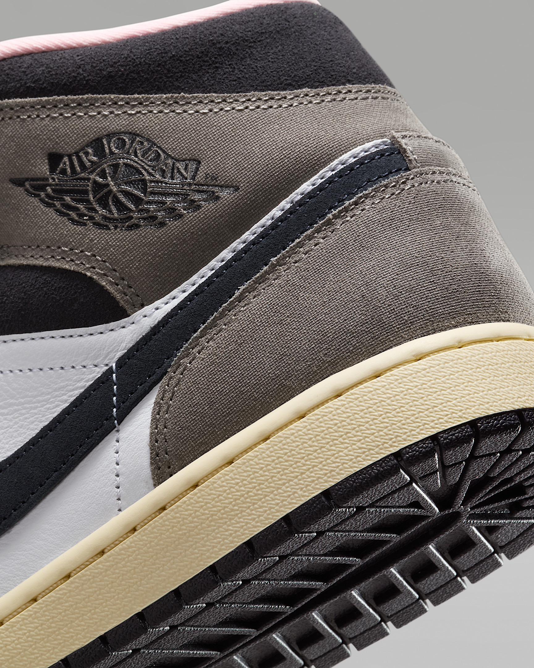 Air Jordan 1 Mid SE Men's Shoes - 8