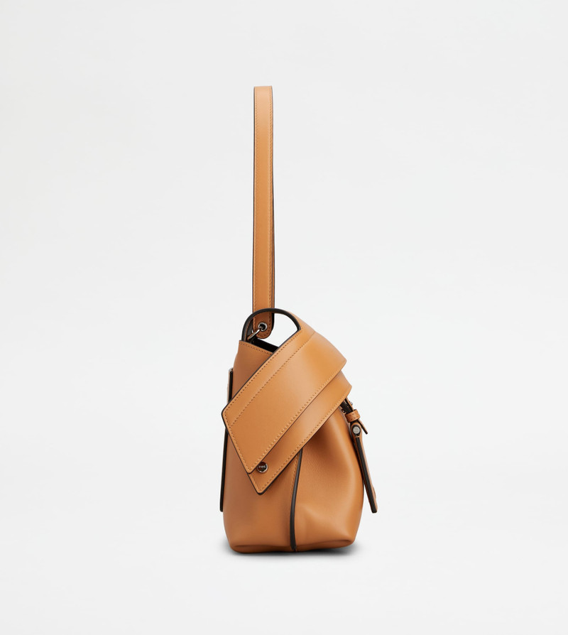 TOD'S WAVE BAG IN LETHER SMALL - BROWN 2