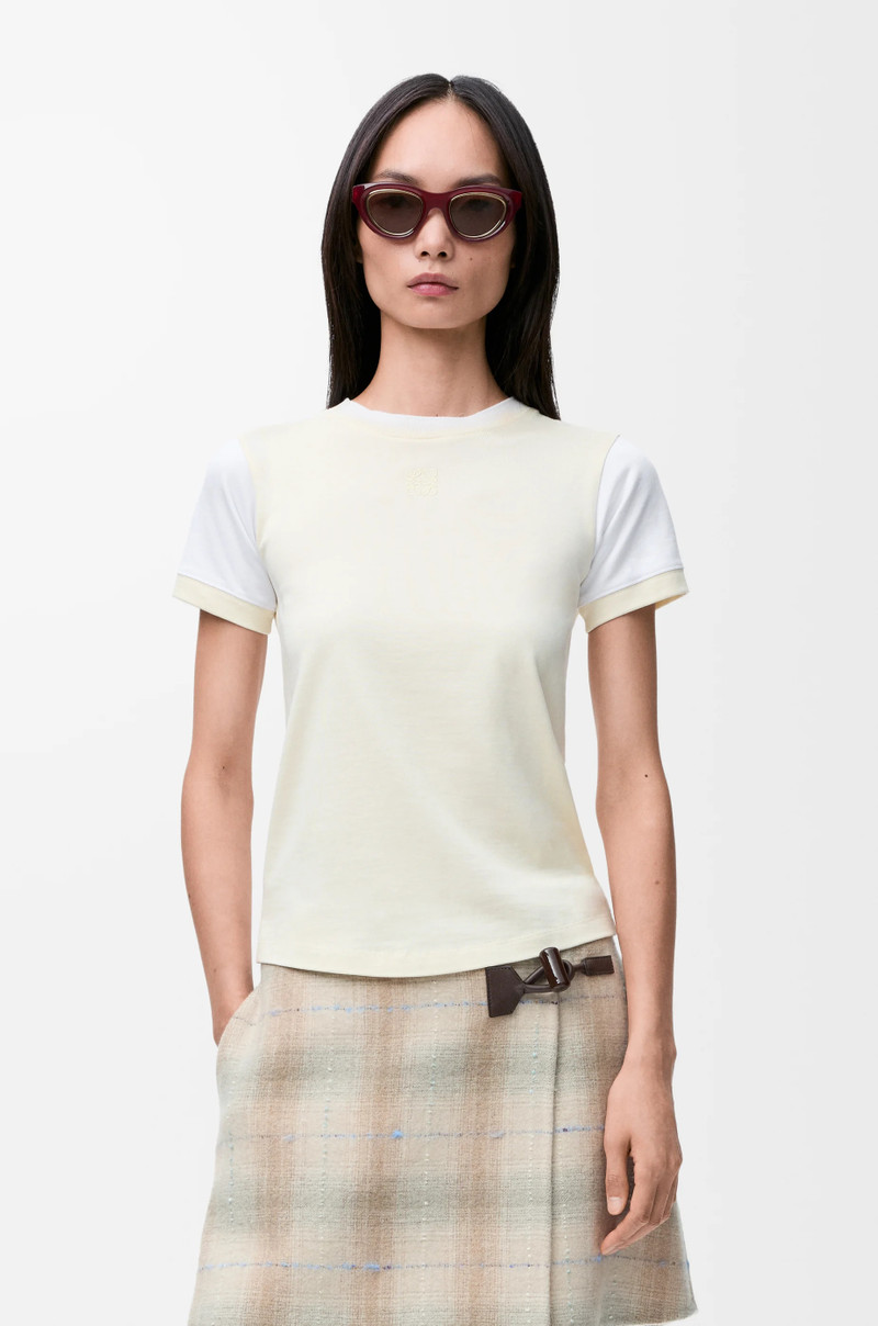 Small fit T-shirt in cotton blend 3
