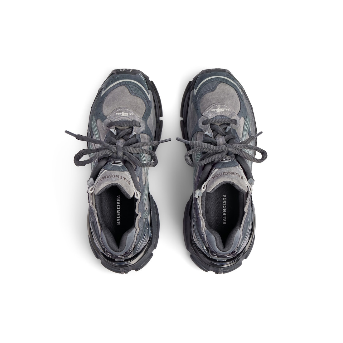 Men's Runner Sneaker in Grey - 6
