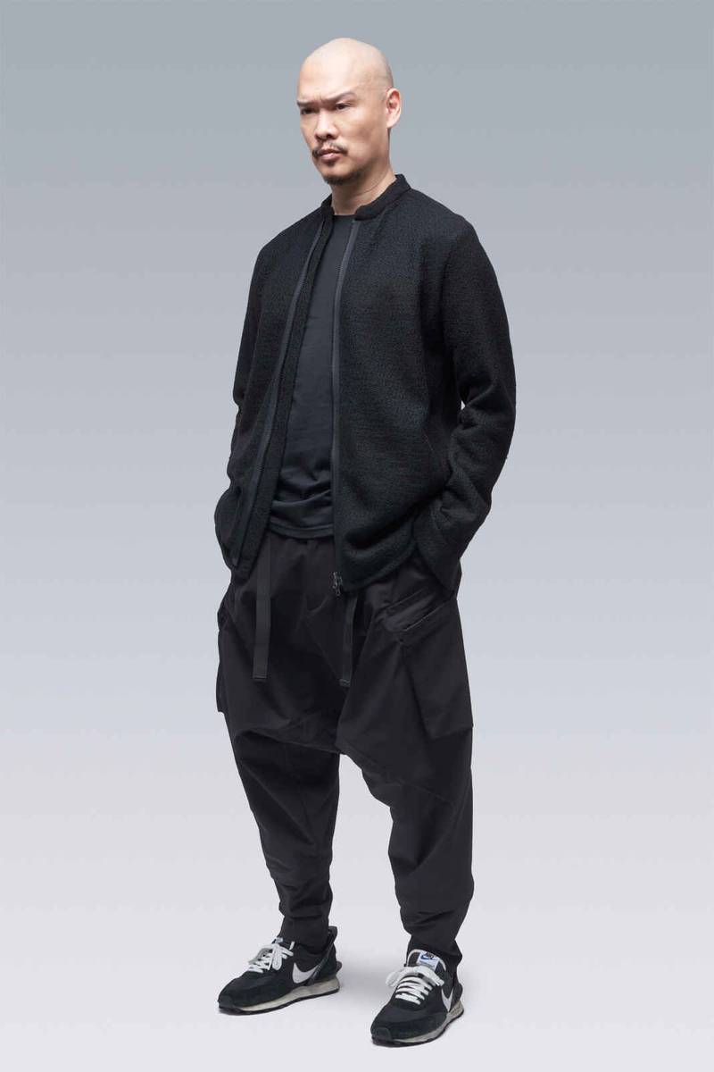 LA8-AK Black 6