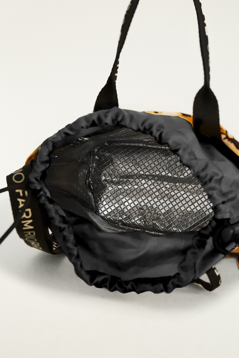 Off-White Bossa Banana Lunch Bag 4