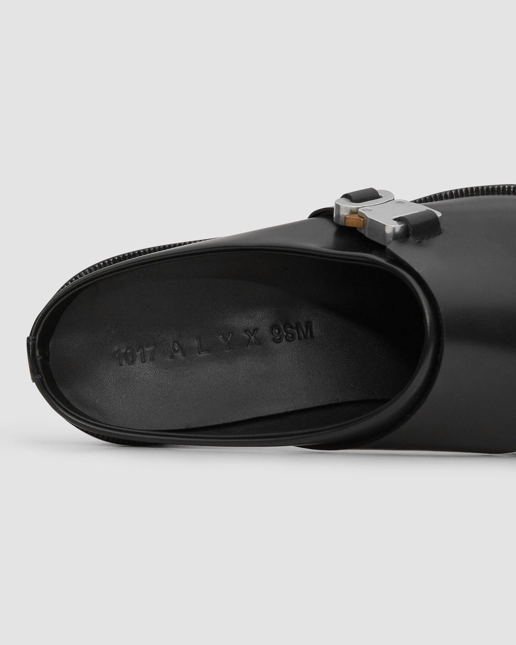 FORMAL CLOG W/ BUCKLE - 8