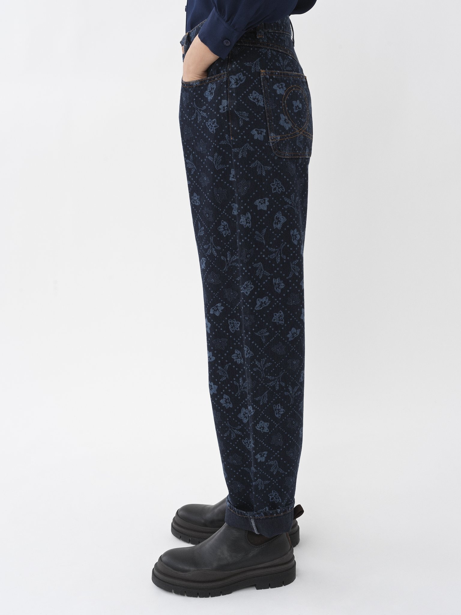PRINTED DENIM PANTS - 5