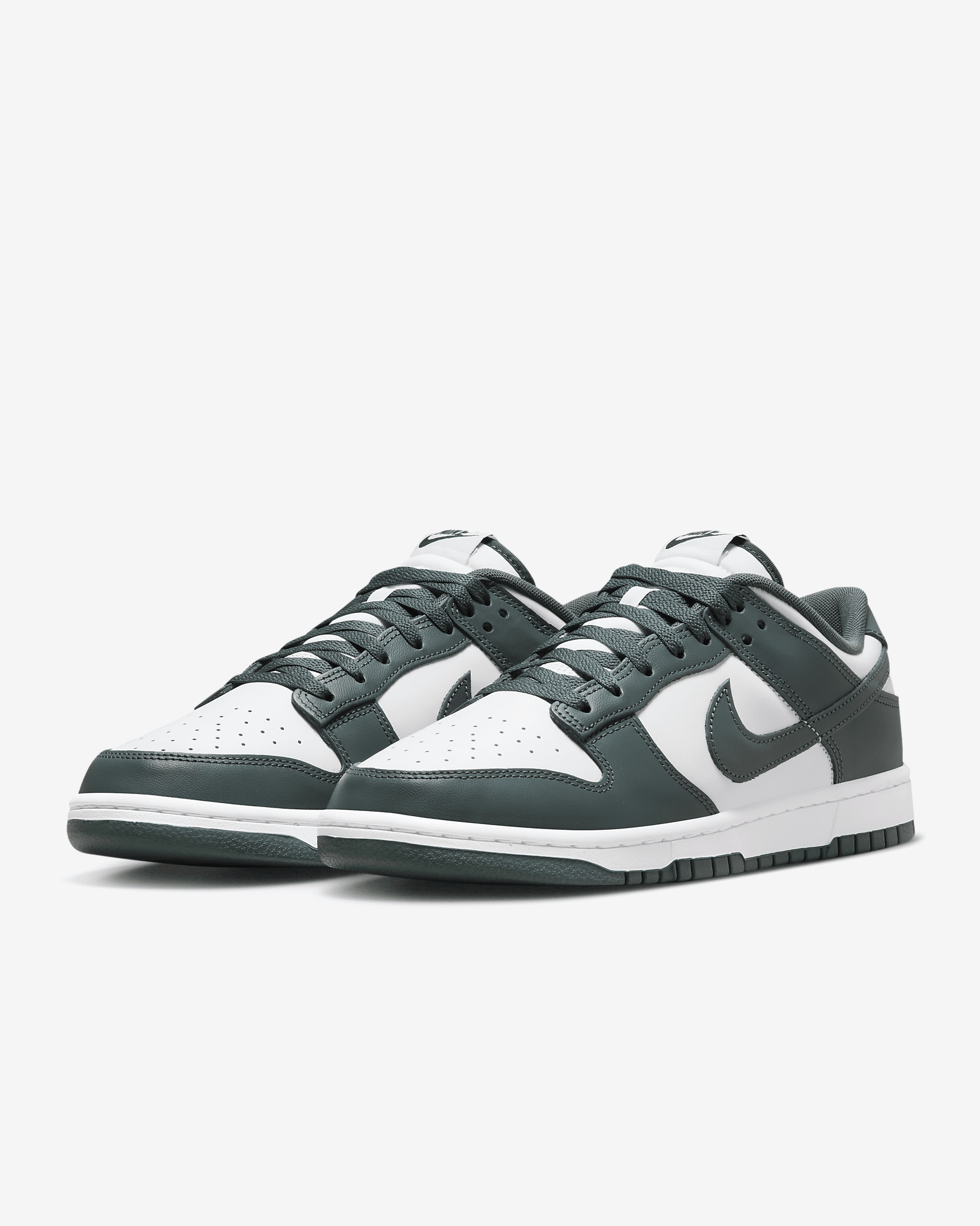 Nike Dunk Low Retro Men's Shoes - 5