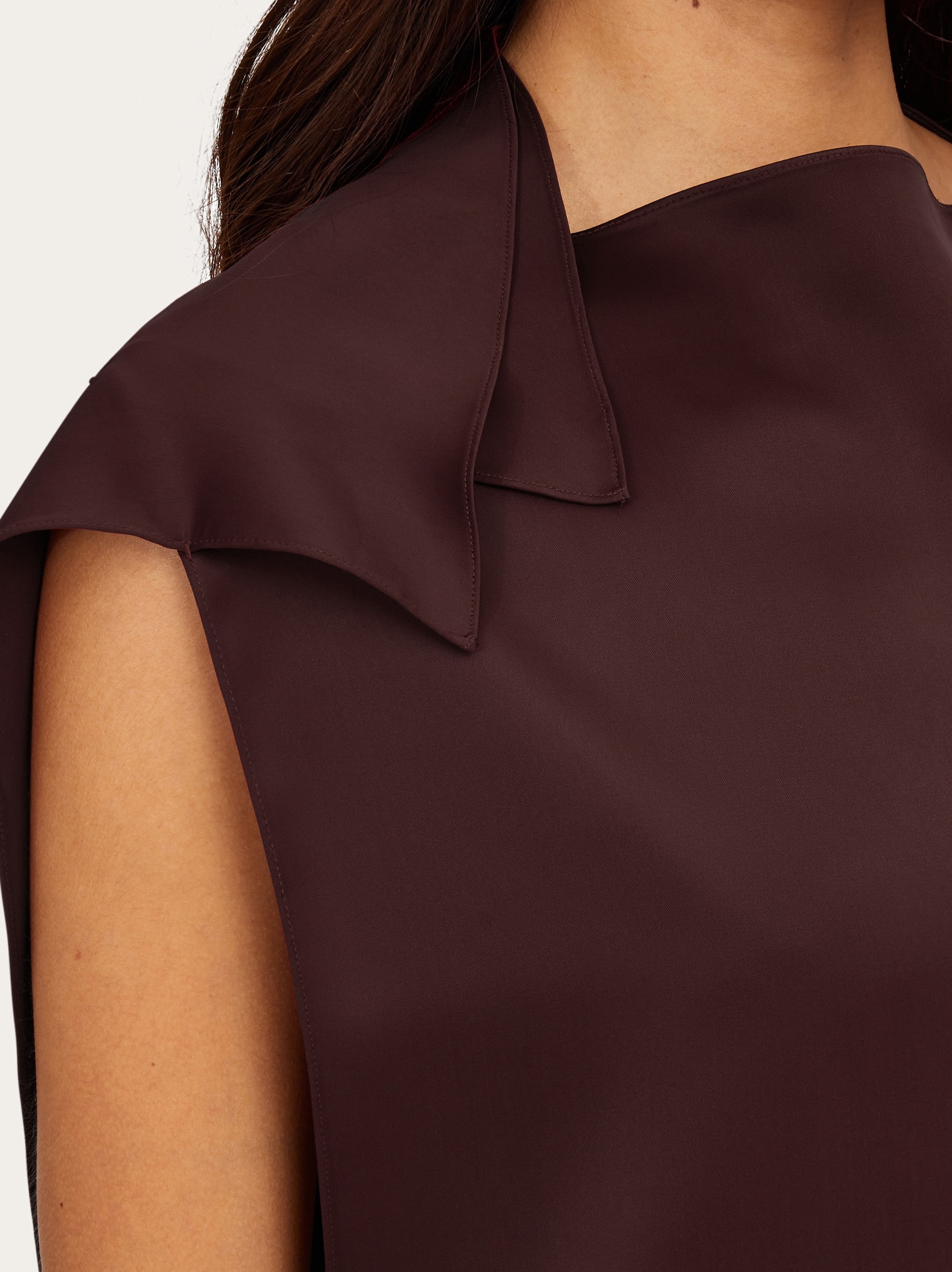 Asymmetric top with feather bouquet - 6