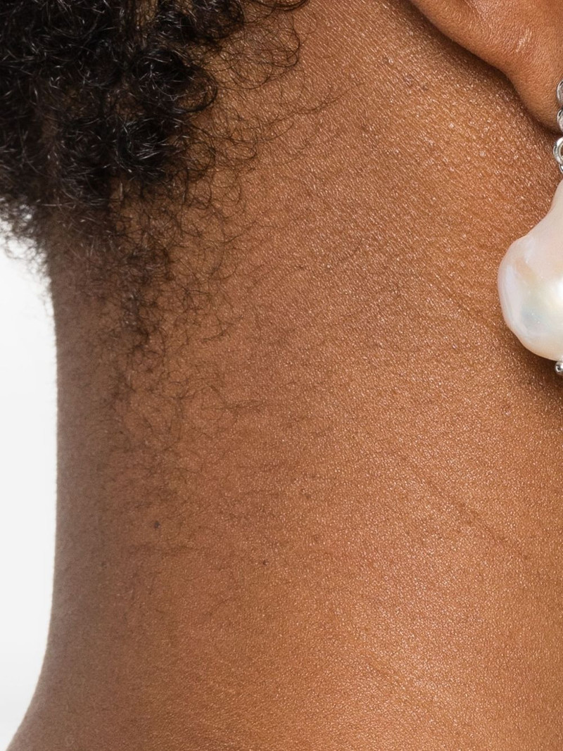 MAGDA BUTRYM Rose pearl earrings outlook