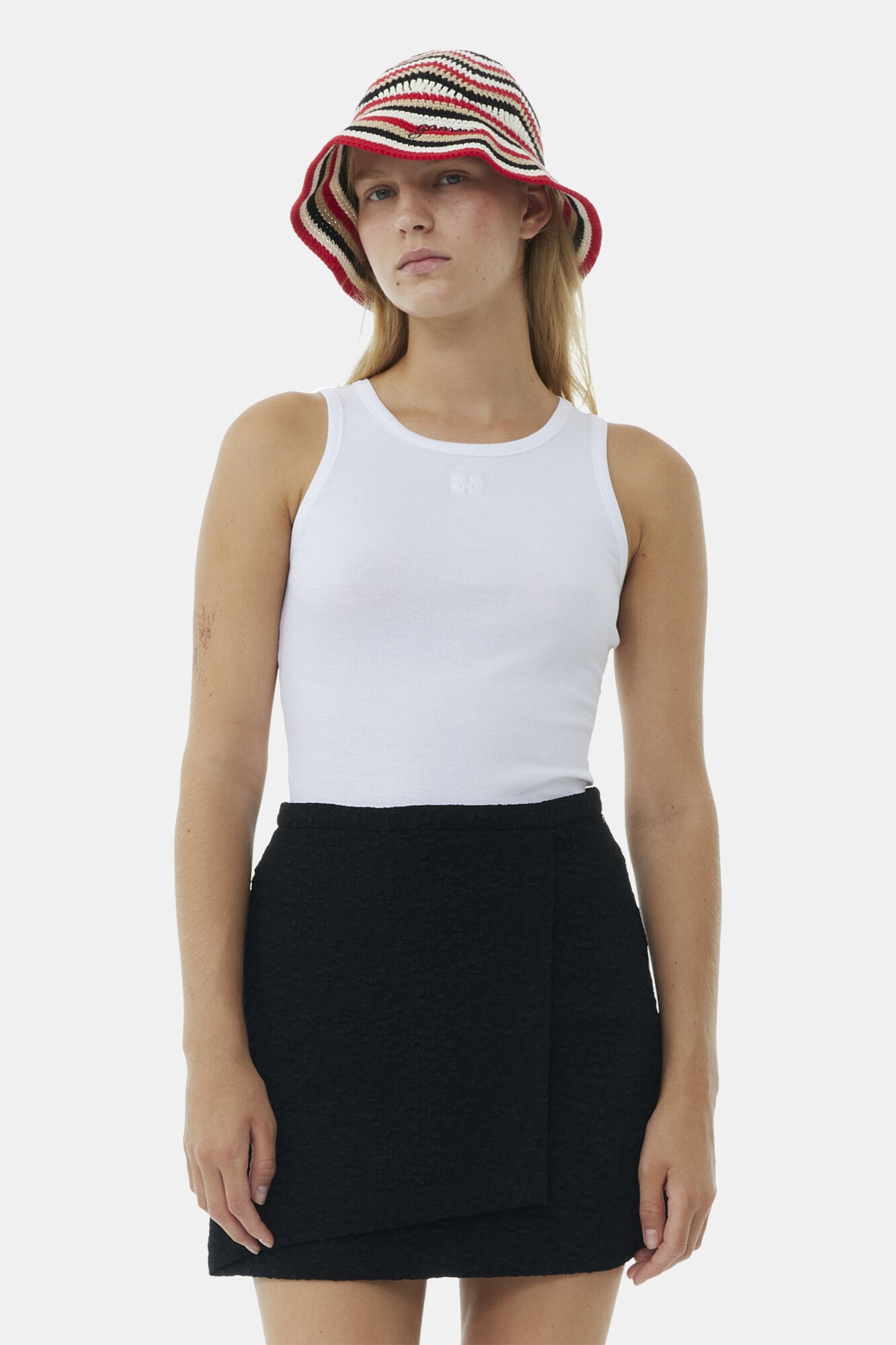 BLACK TEXTURED SUITING MINI SKIRT - 3