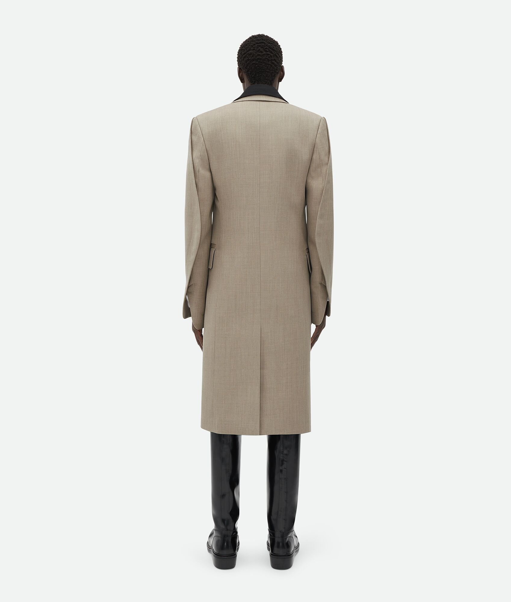 Wool Coat With Contrasting Collar - 3