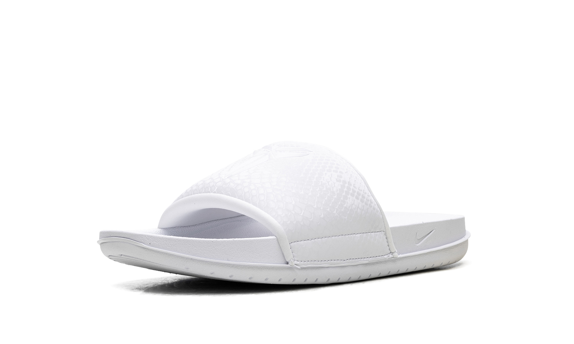 Kobe Offcourt Slide "Triple White" - 4