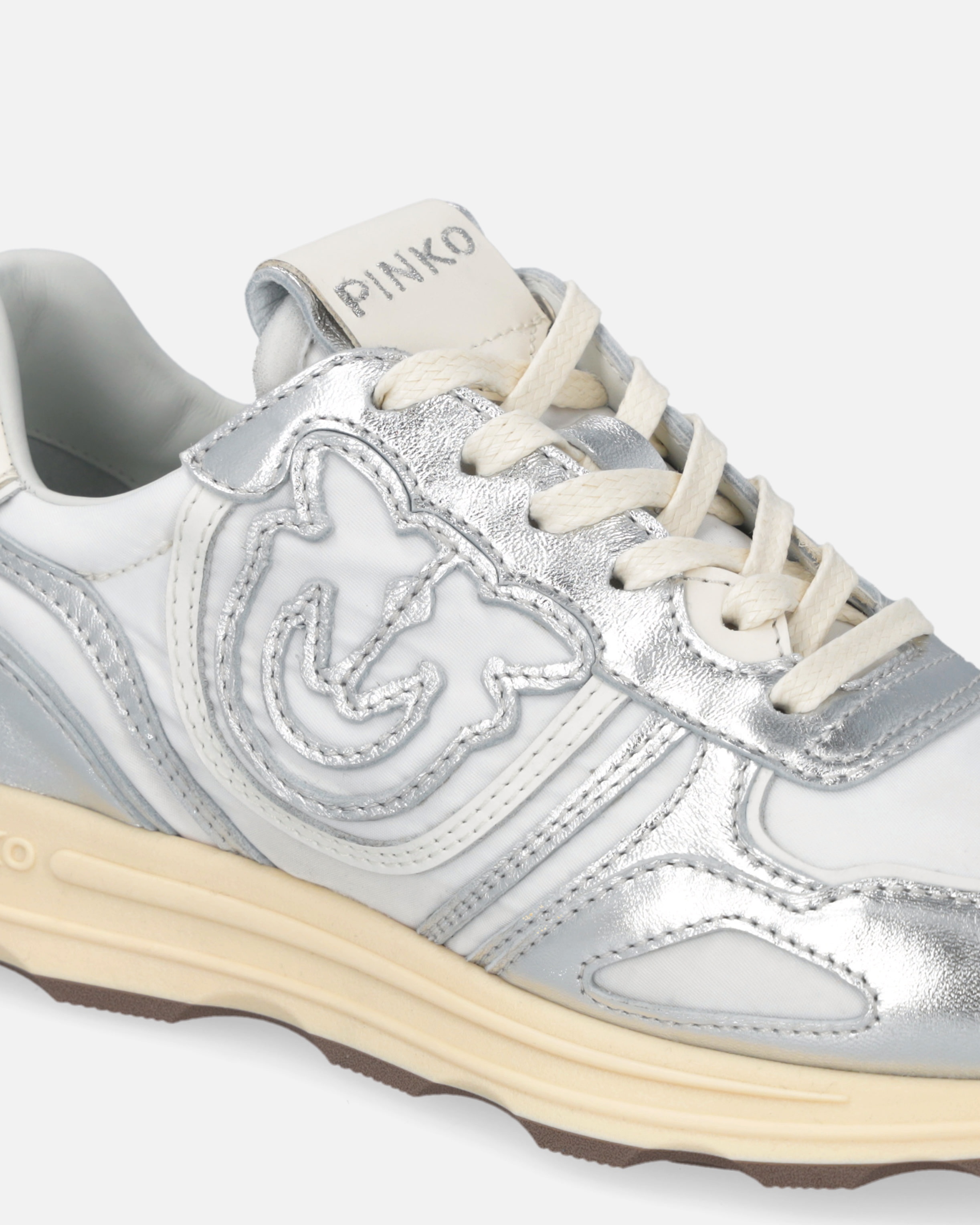 スニーカー PINKO WHITE AND SILVER SNEAKERS PINKO LOGO SNEAKERS WITH SILVER DETAILS | REVERSIBLE