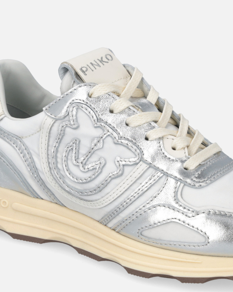 LOGO SNEAKERS WITH SILVER DETAILS 4