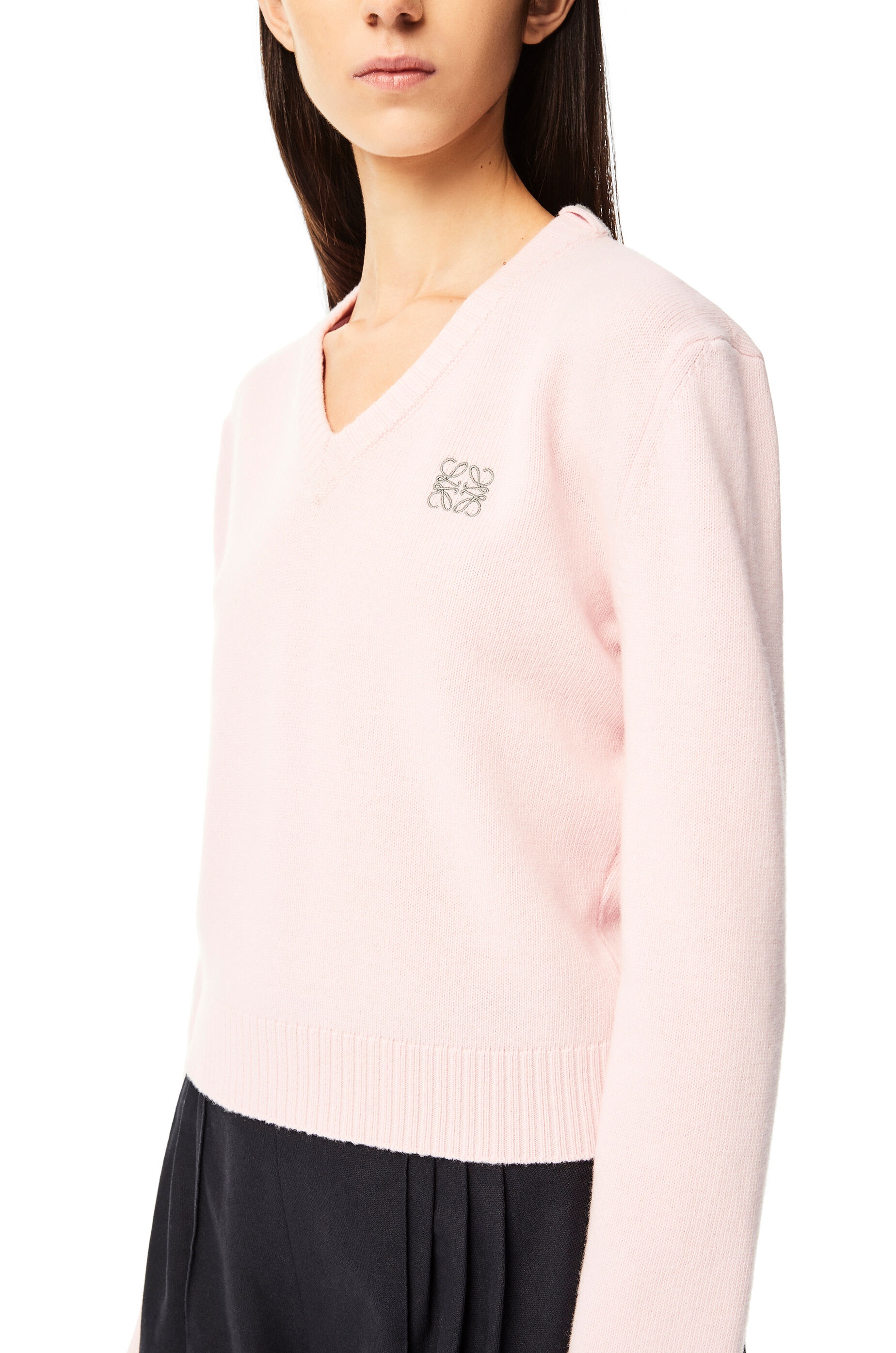 Anagram embroidered V-neck cropped sweater in wool - 5