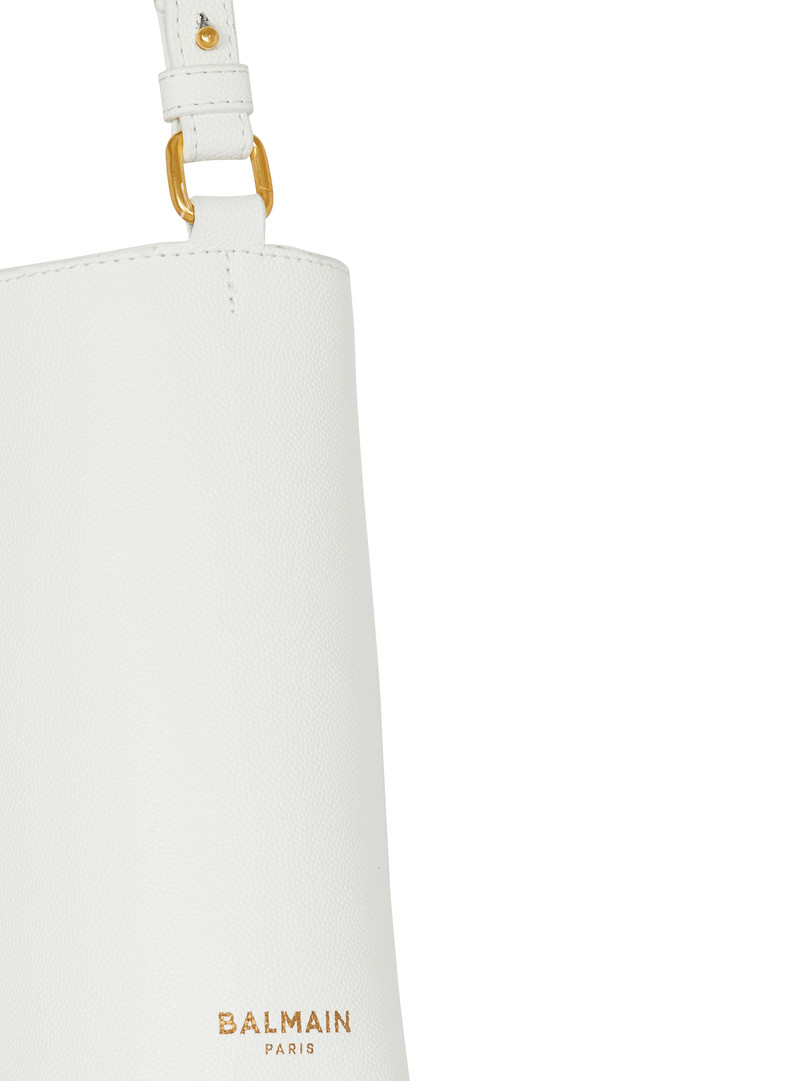 Emblème Shoulder bag in grained calfskin 5