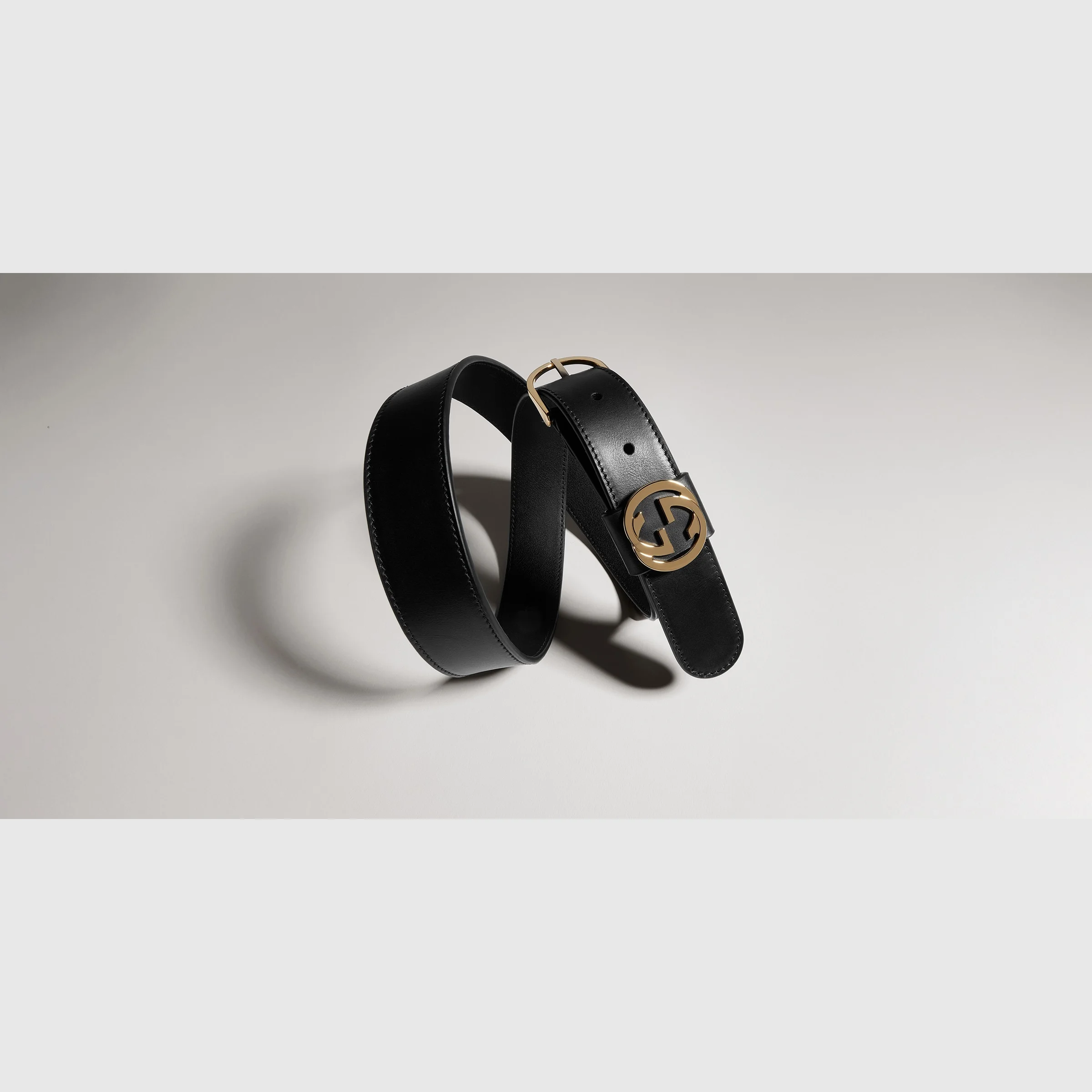 Belt with round buckle - 1