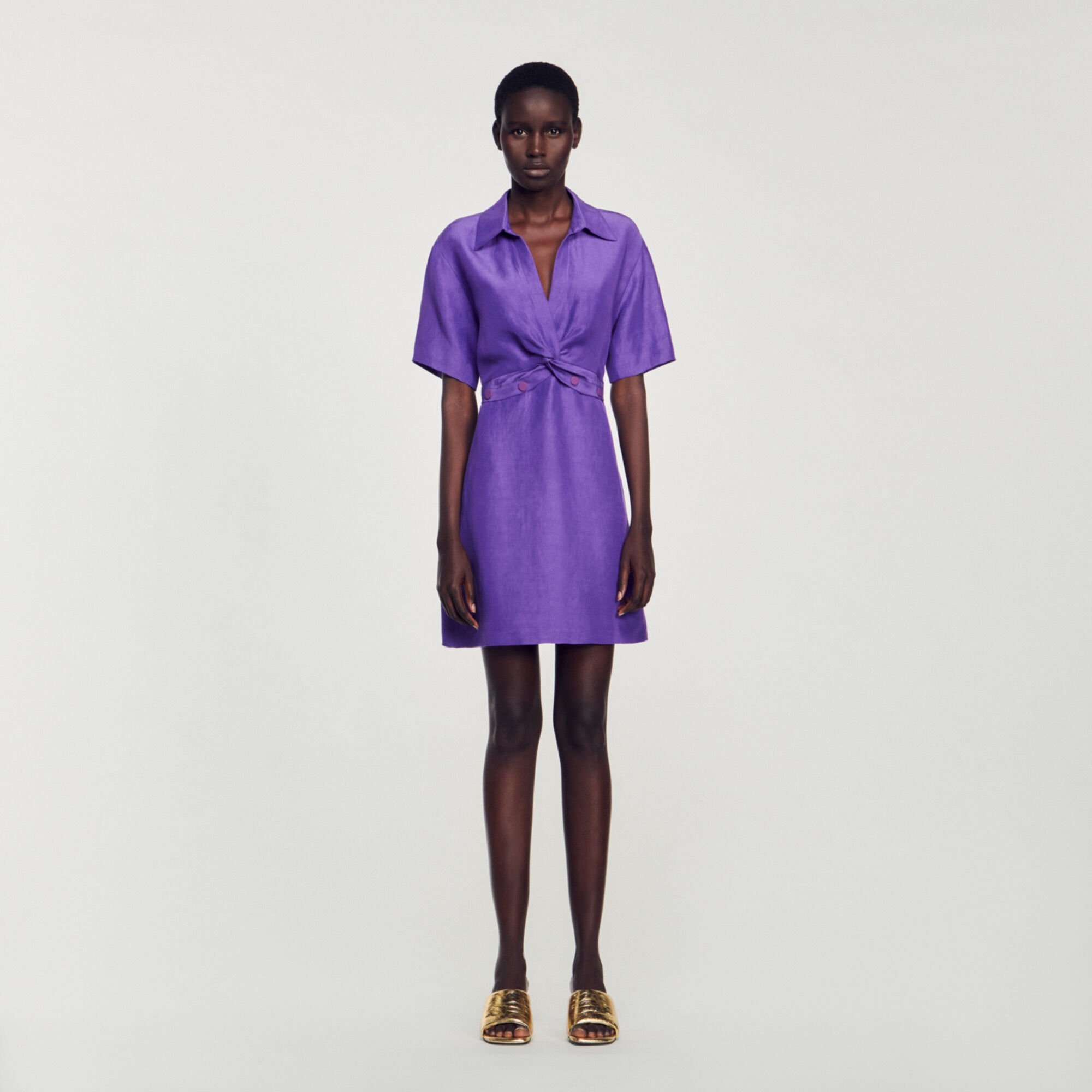 特価/完売前に【sandro】Contrast-Collar Jersey Mini Dress Mini dress with contrasting collar white / beige For Women