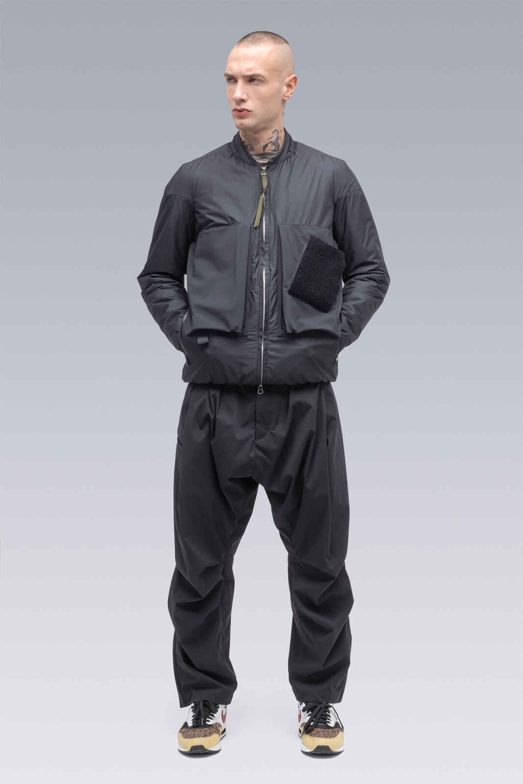 J83-WS 2L Gore-Tex Infinium™ Windstopper® Climashield® Jacket Black - 10