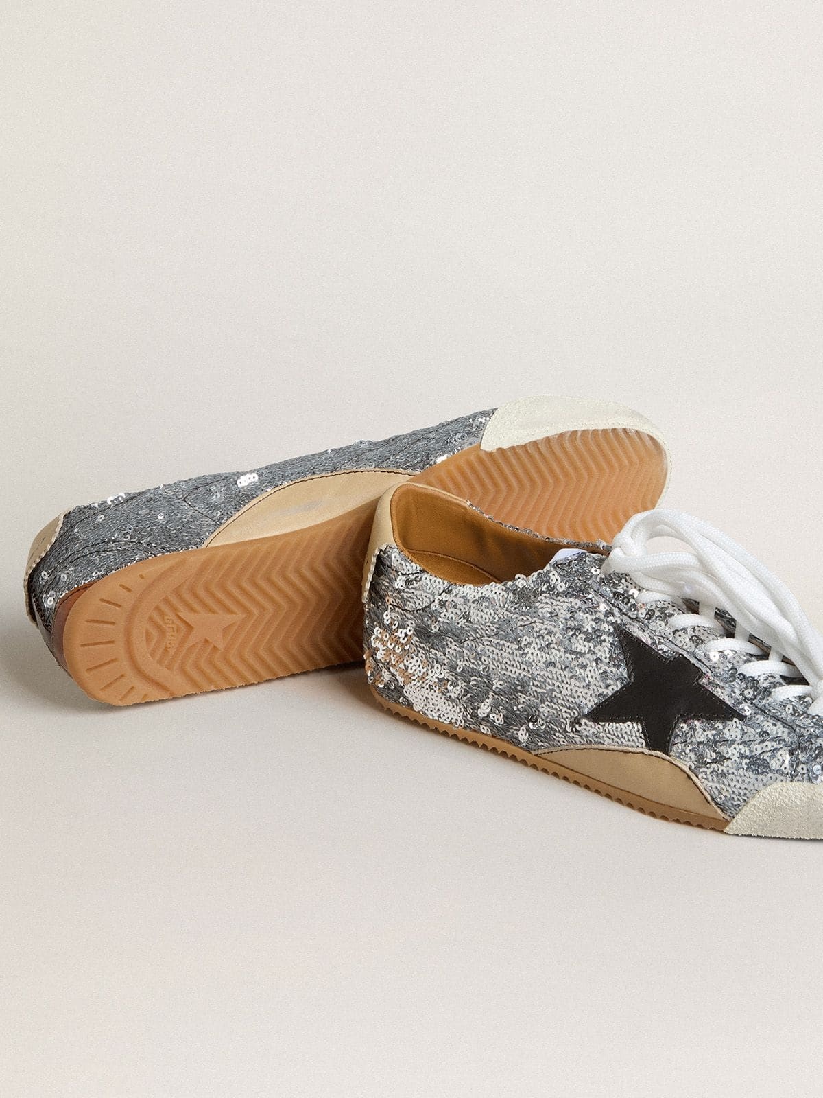 Men's True-Star in silver sequins with black star and beige leather heel tab - 5