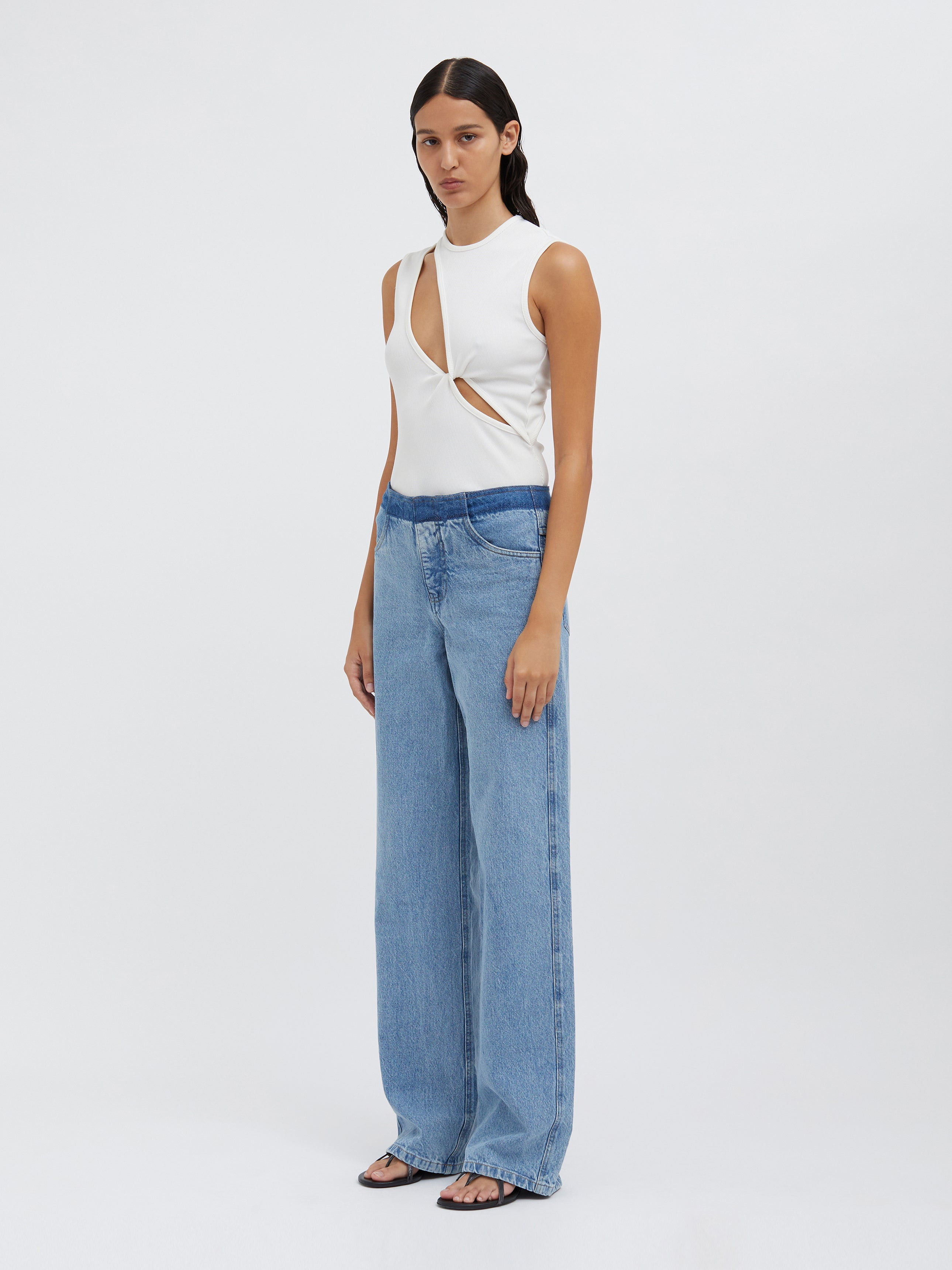 Oblix Twist Tank - 3