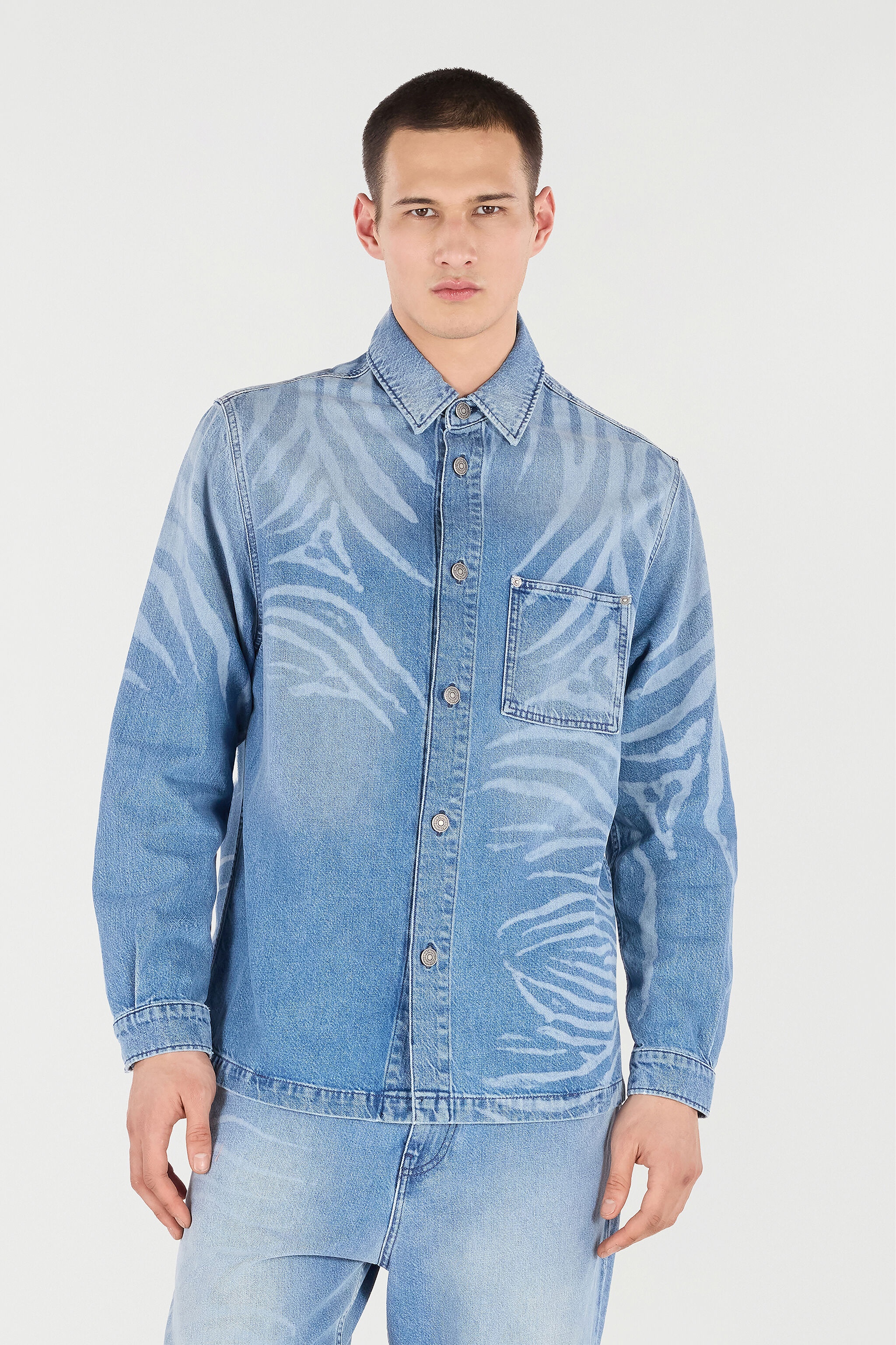 Denim Shirt With Tiger Skin Print - 3