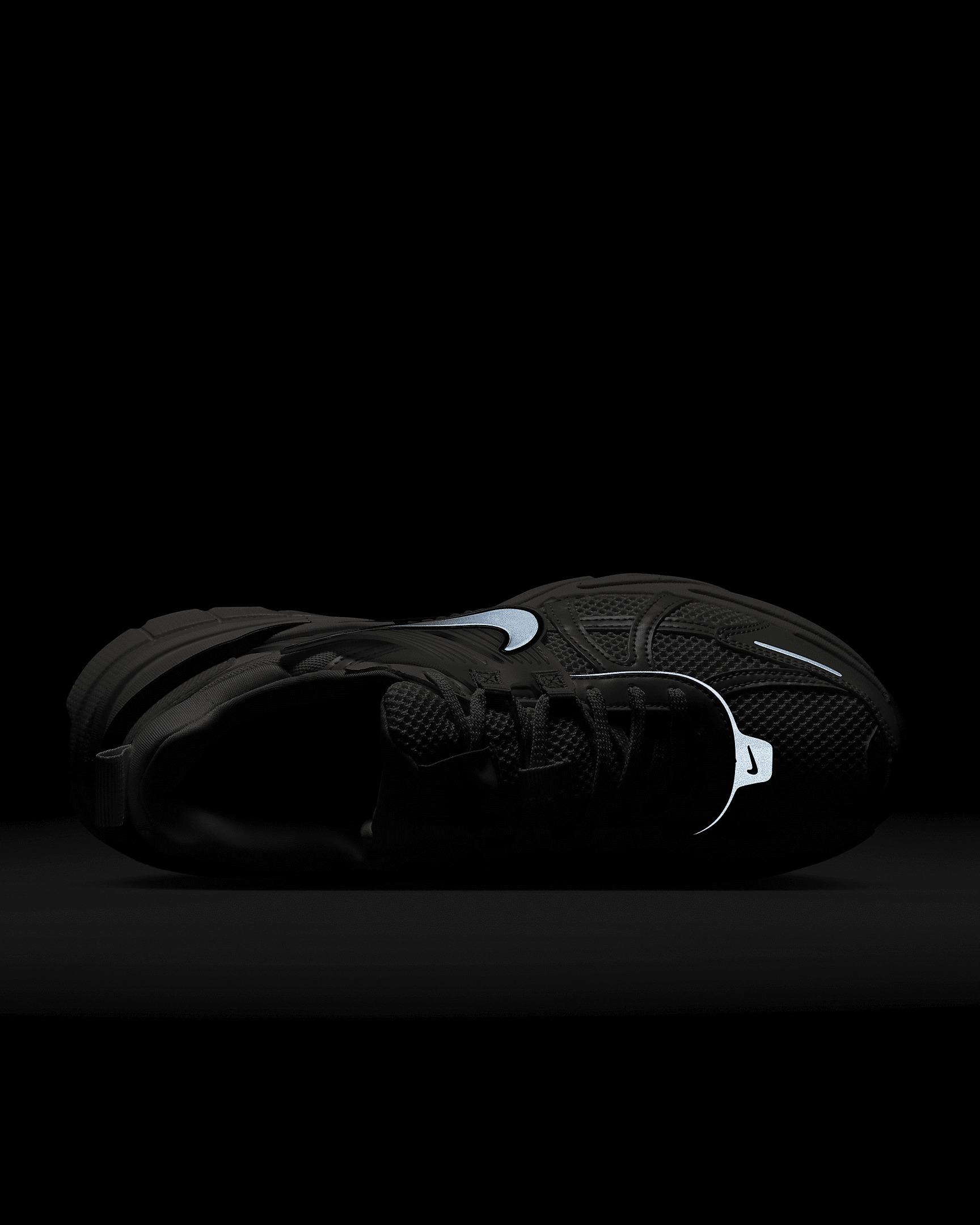 Nike V2K Run Shoes - 9