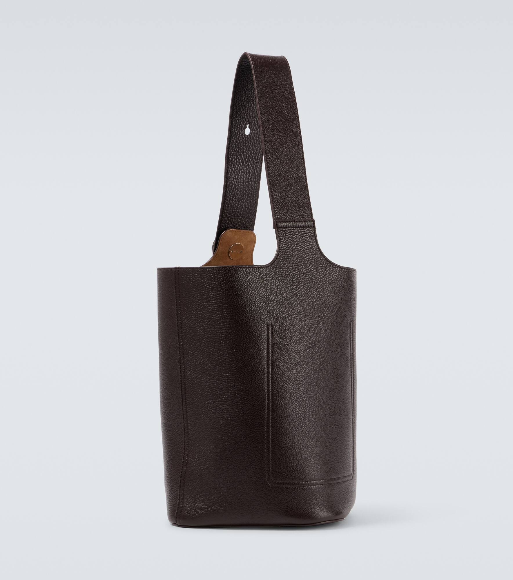 Pebble Large leather bucket bag - 5