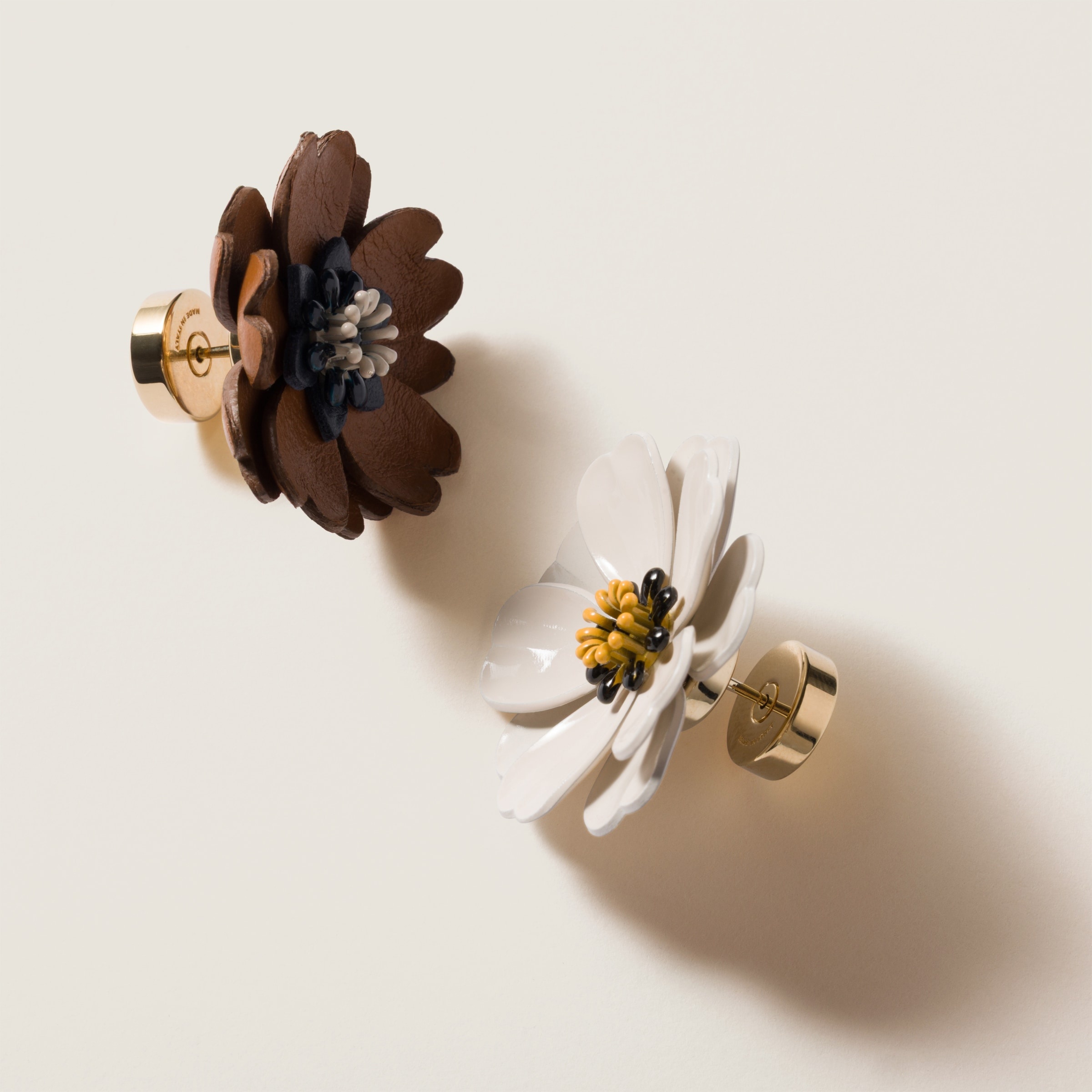 Metal and leather earrings - 2