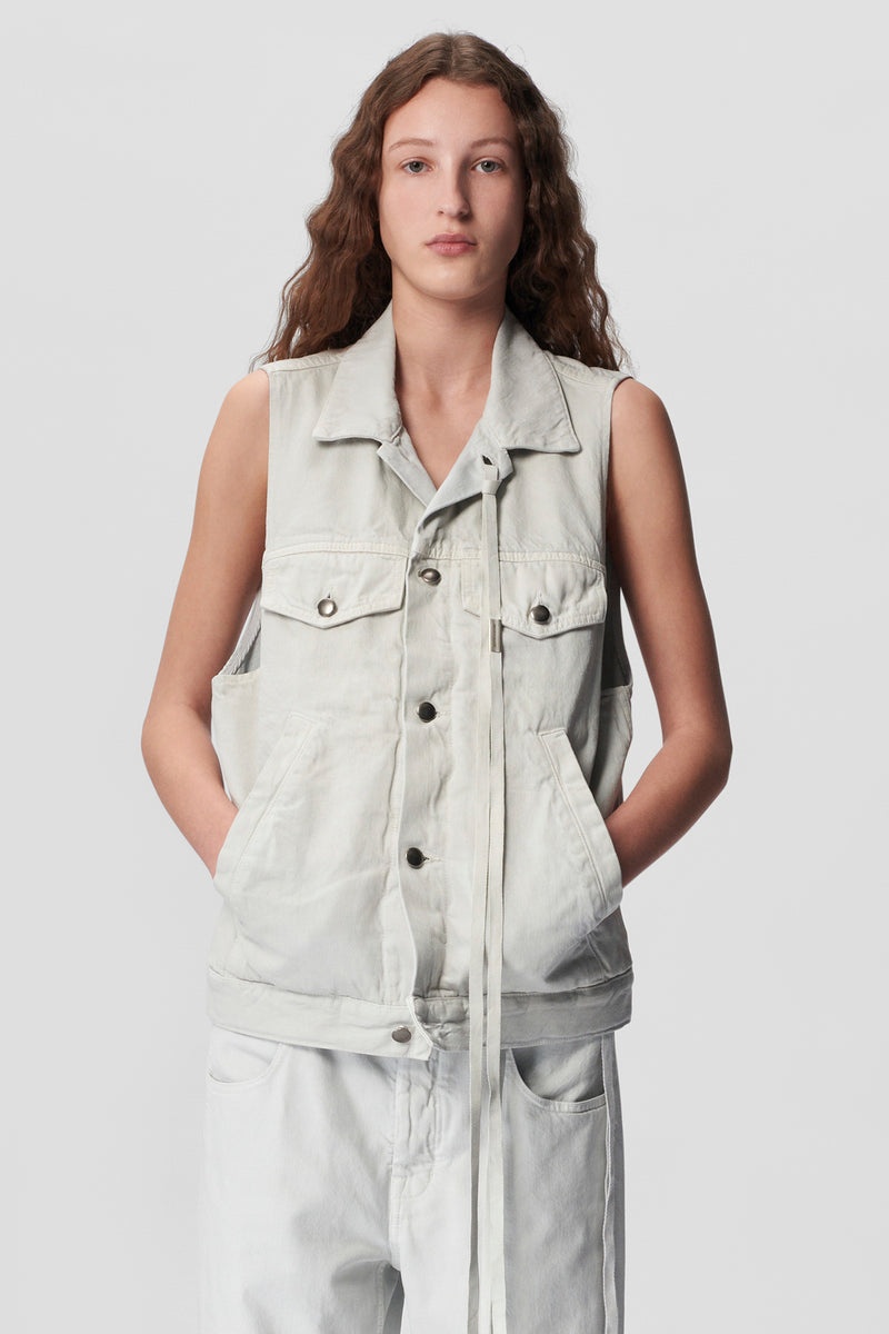 Juliette 5-Pockets High Comfort Sleeveless Jacket - 1