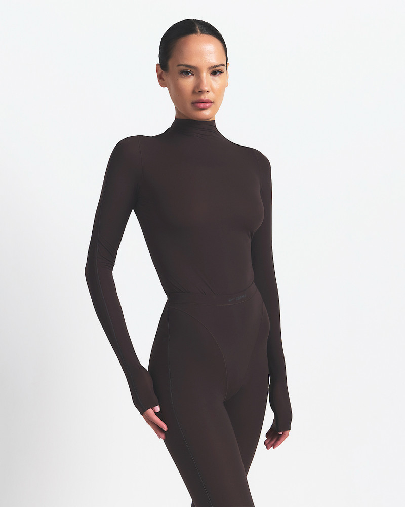 NikeSKIMS Weightless Layers Women's Mock-Neck Long-Sleeve Top 1