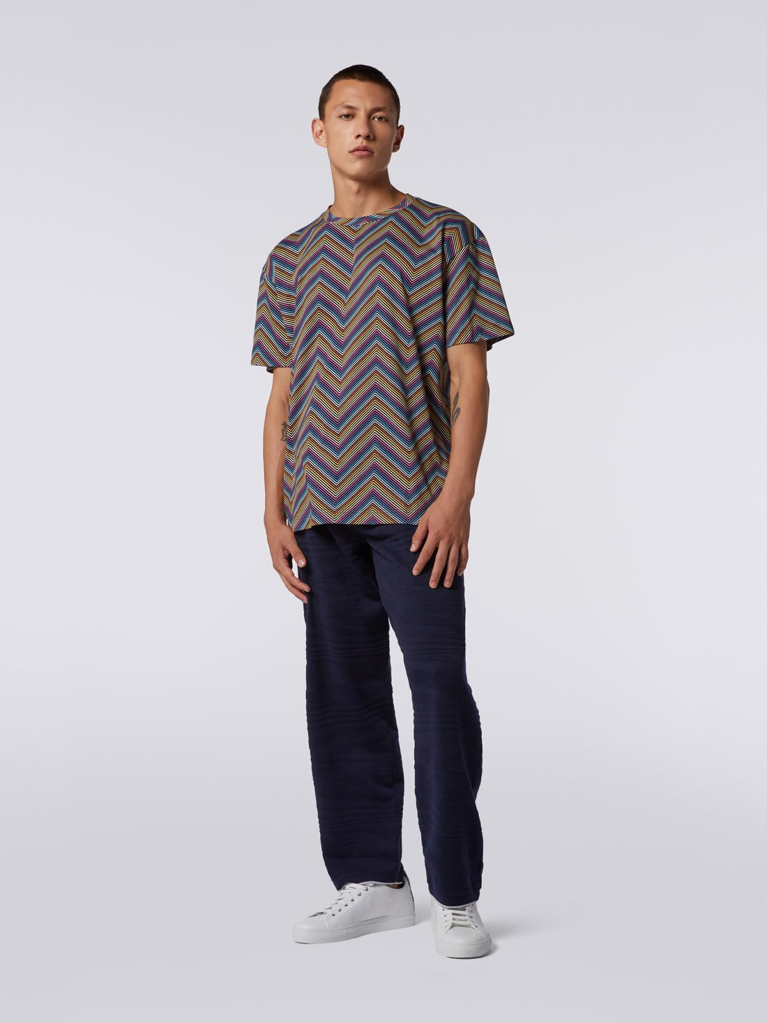 Crew-neck cotton T-shirt with all-over zigzags - 2