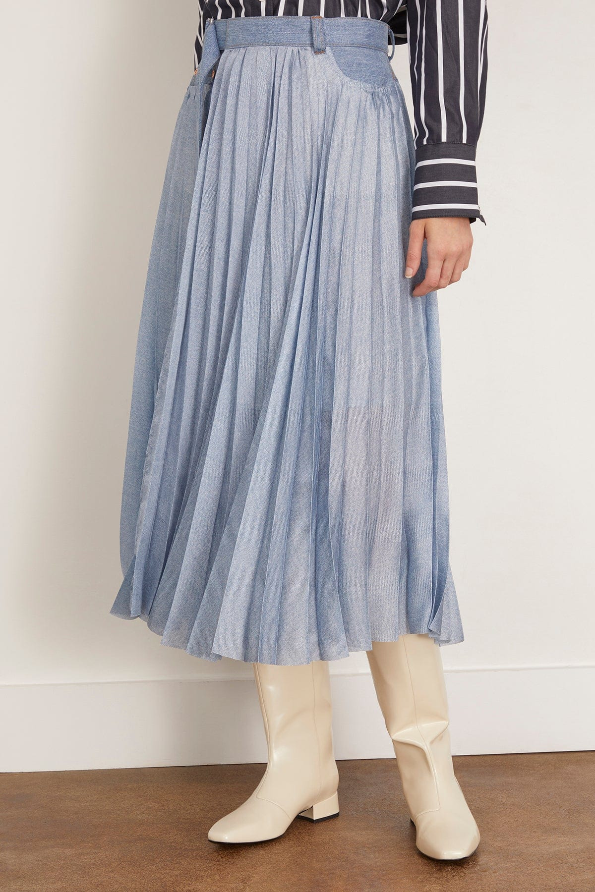 Denim Skirt in Light Blue - 3