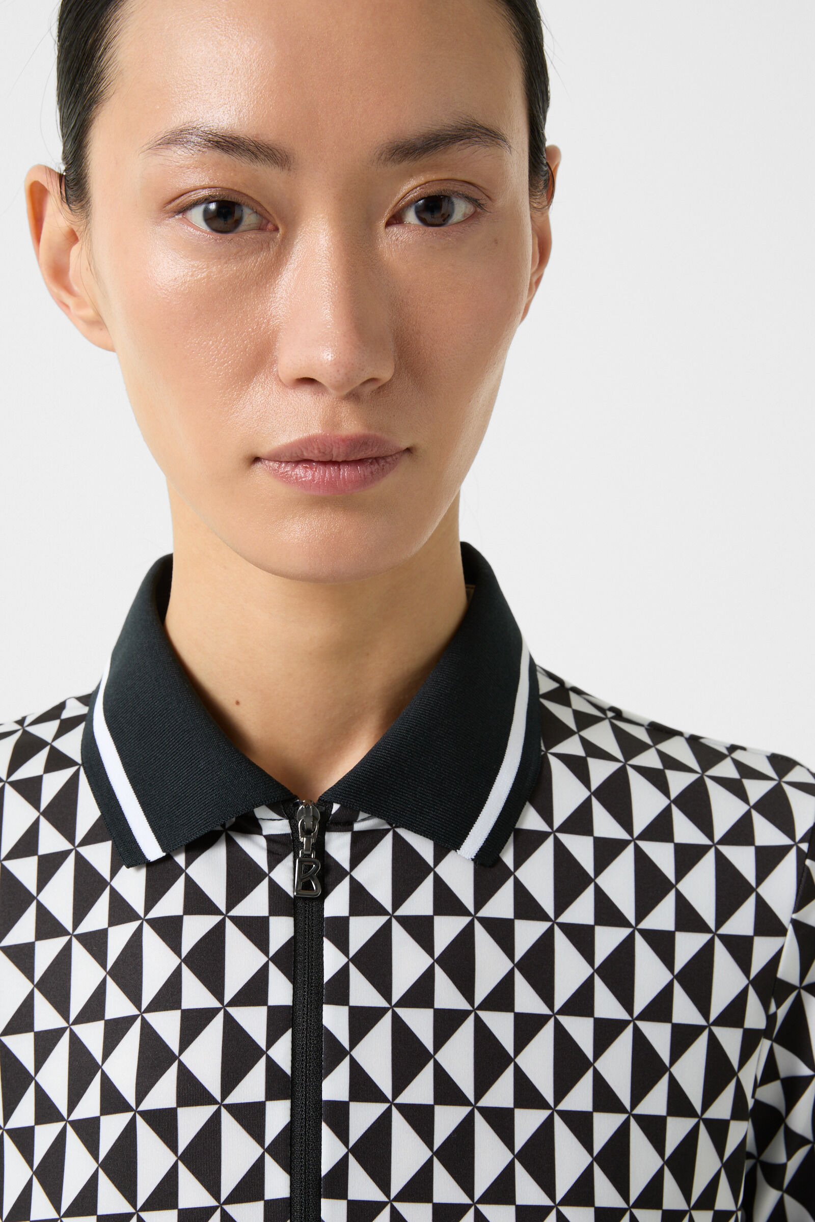 Calista functional short-sleeved top in Black/white - 4