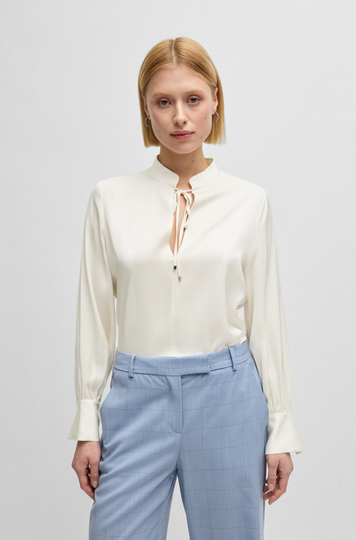 RELAXED-FIT BLOUSE IN STRETCH SILK WITH KEYHOLE NECKLINE - 2