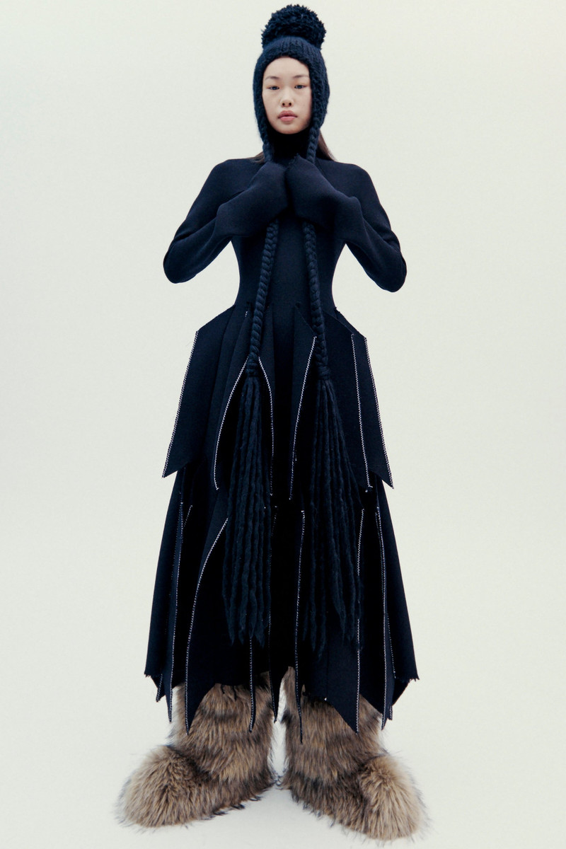 DRESS WITH PANELS BLACK 10