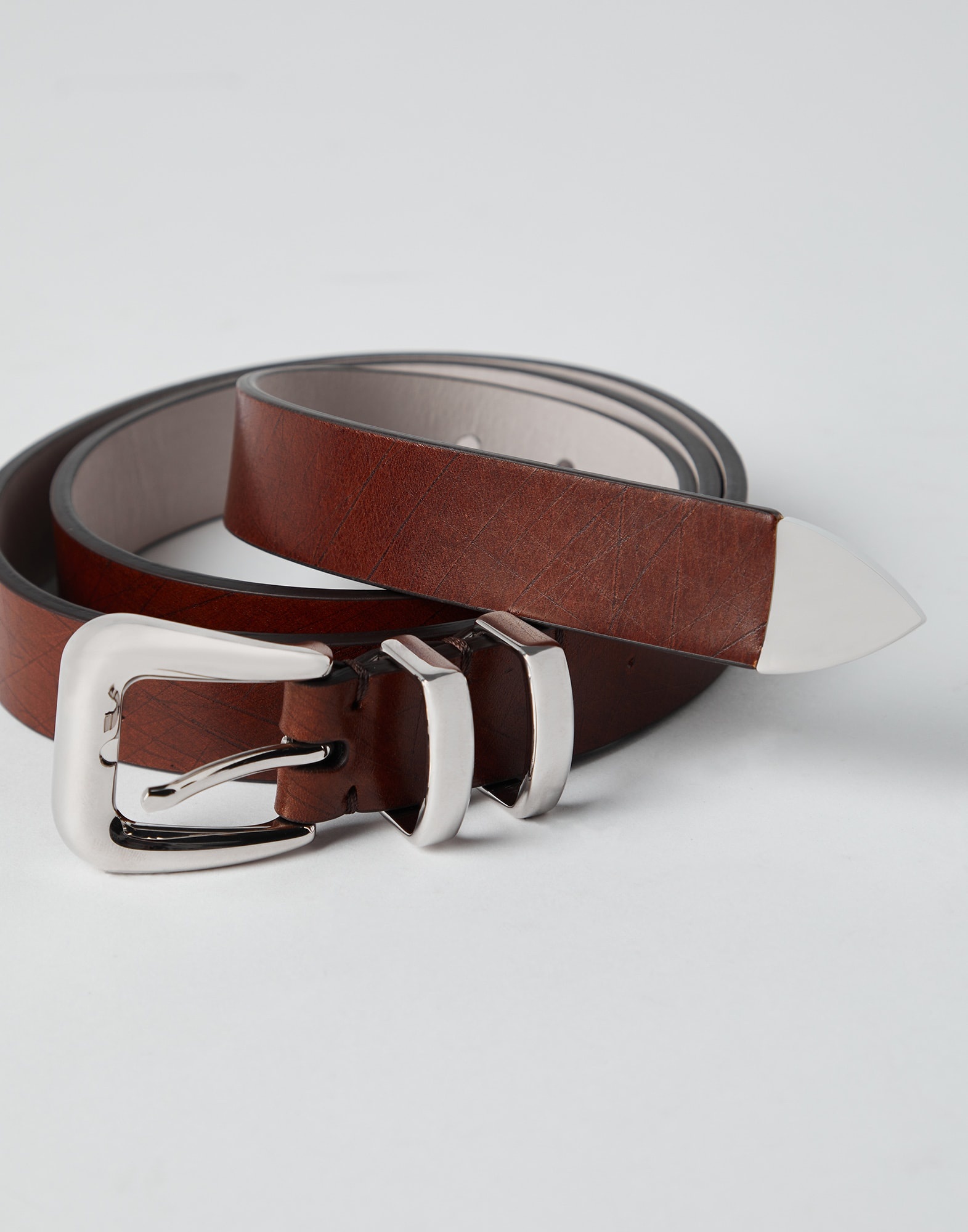 Etched leather belt with double keeper and tip - 2