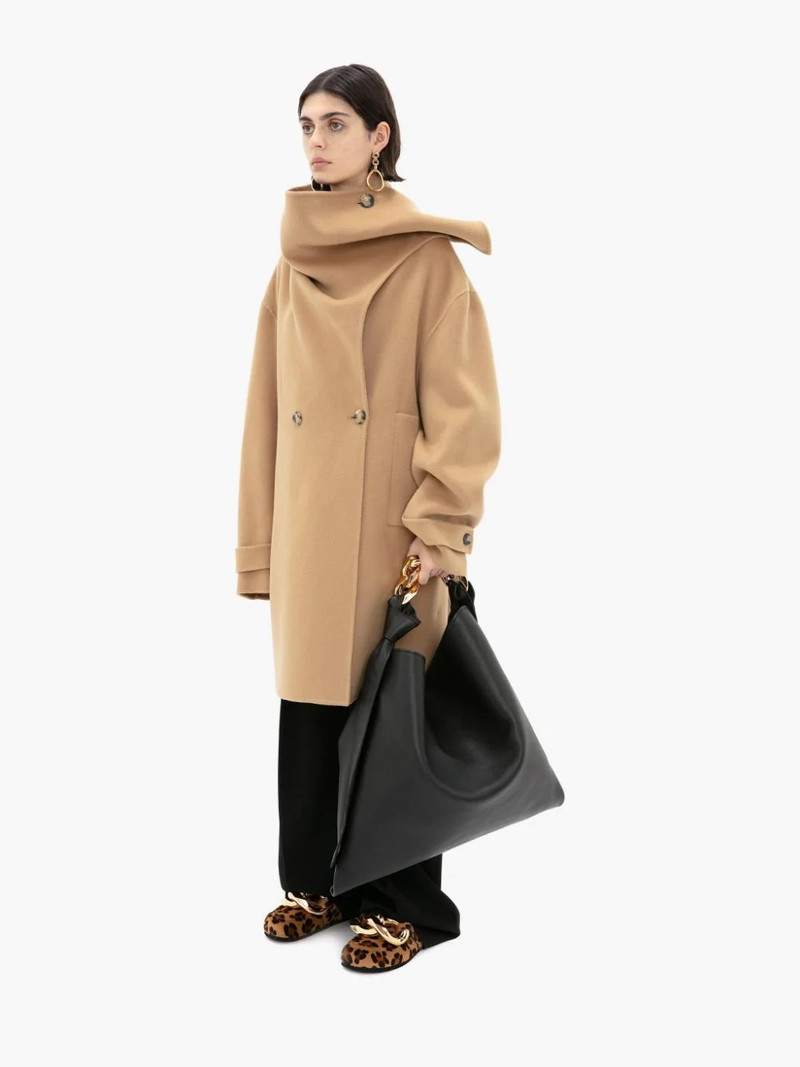 JW Anderson LARGE CHAIN HOBO outlook