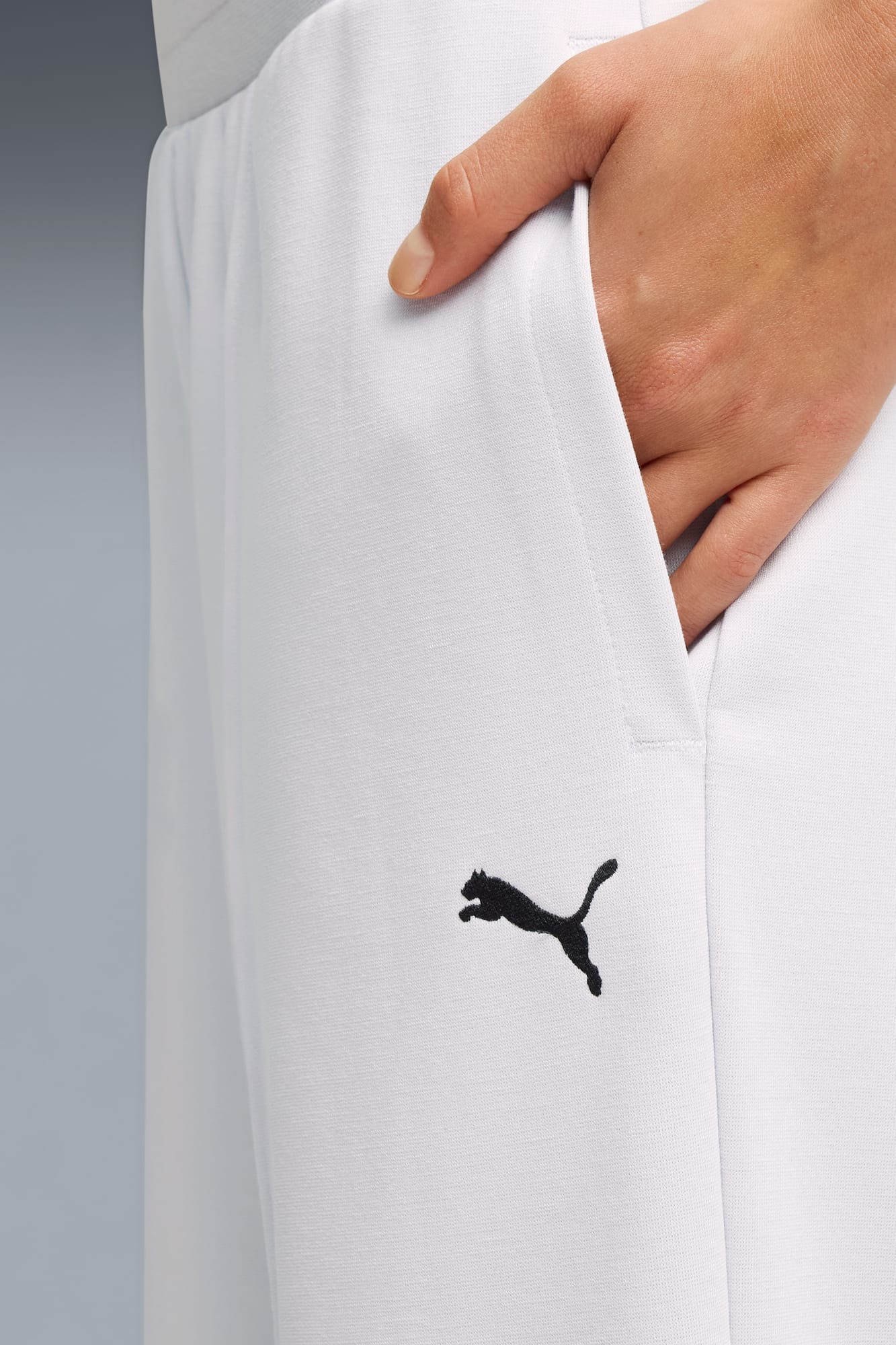 FUTURE.PUMA.ARCHIVE Pants Women - 7